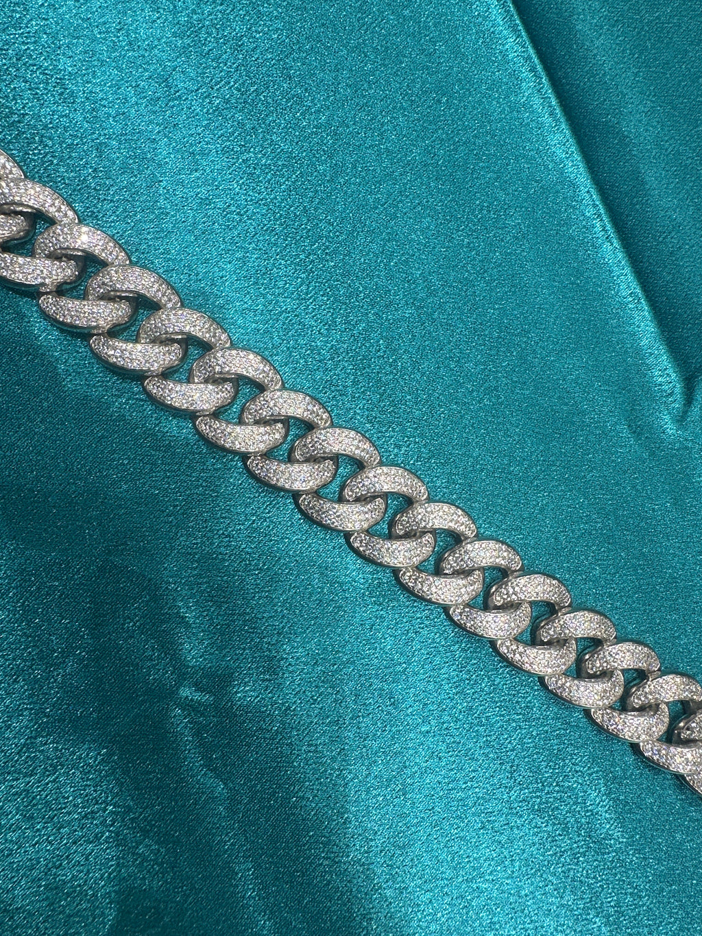 Men’s iced out silver 925 bracelet w/ CZ diamonds (9mm)