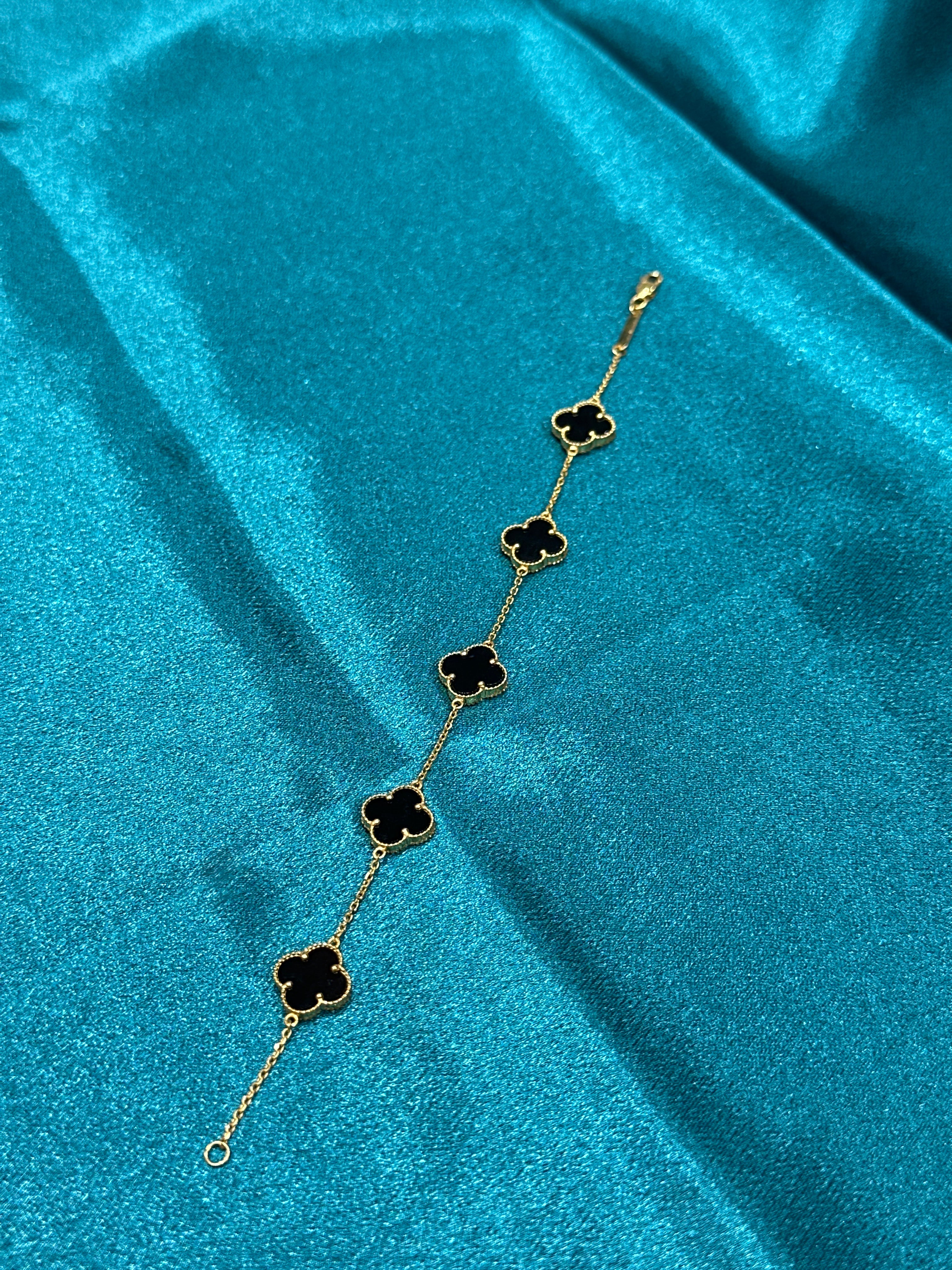 22k Gold Bracelet 5 Clover Black Design