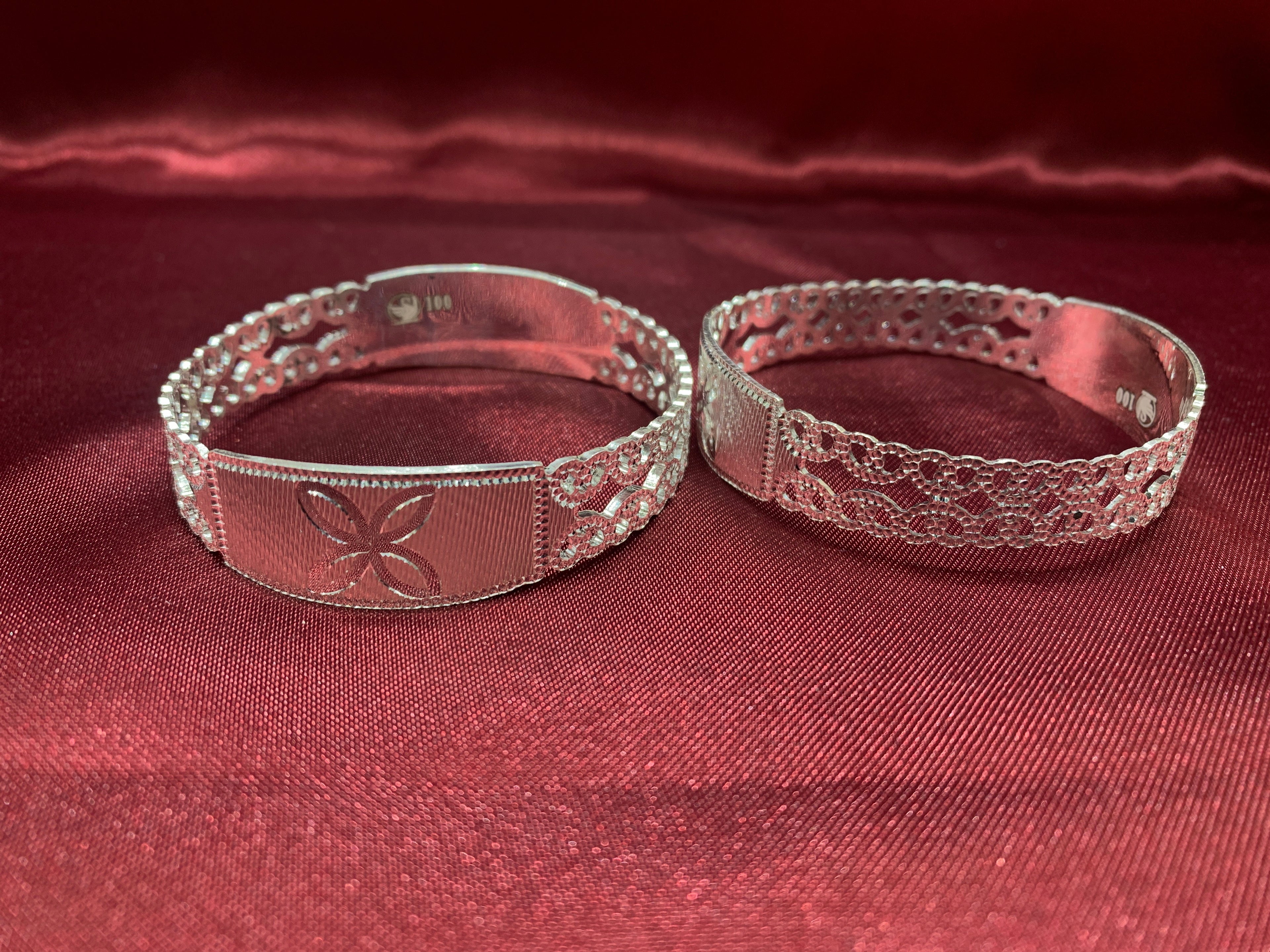 Traditional silver bangles B25