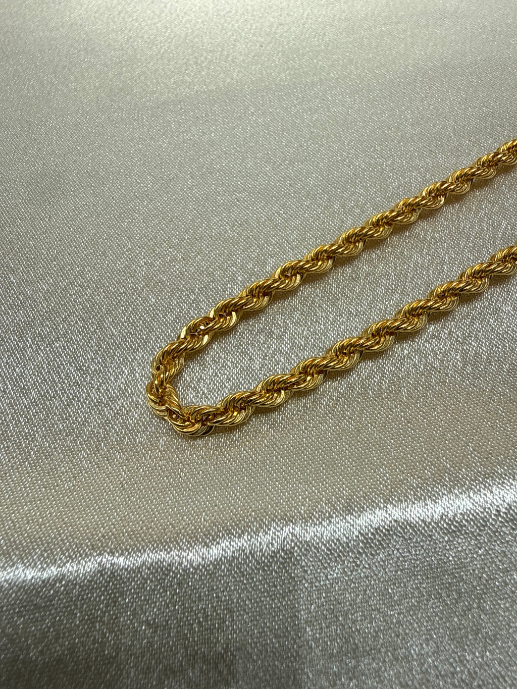 22K Gold Chain (Hollow Rope Design)