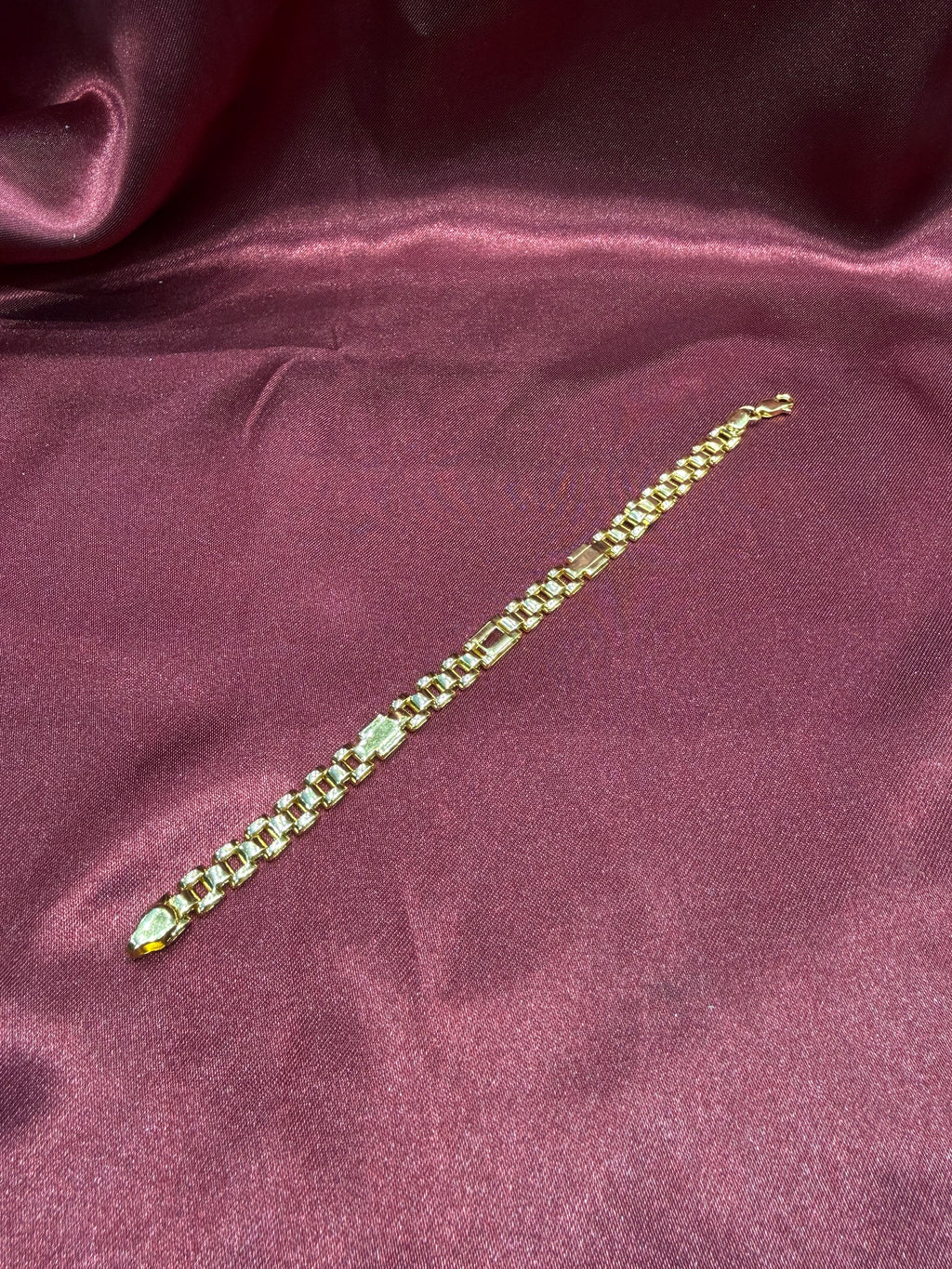 Men’s light weight Gold Plated Designer Silver Bracelet (7mm)