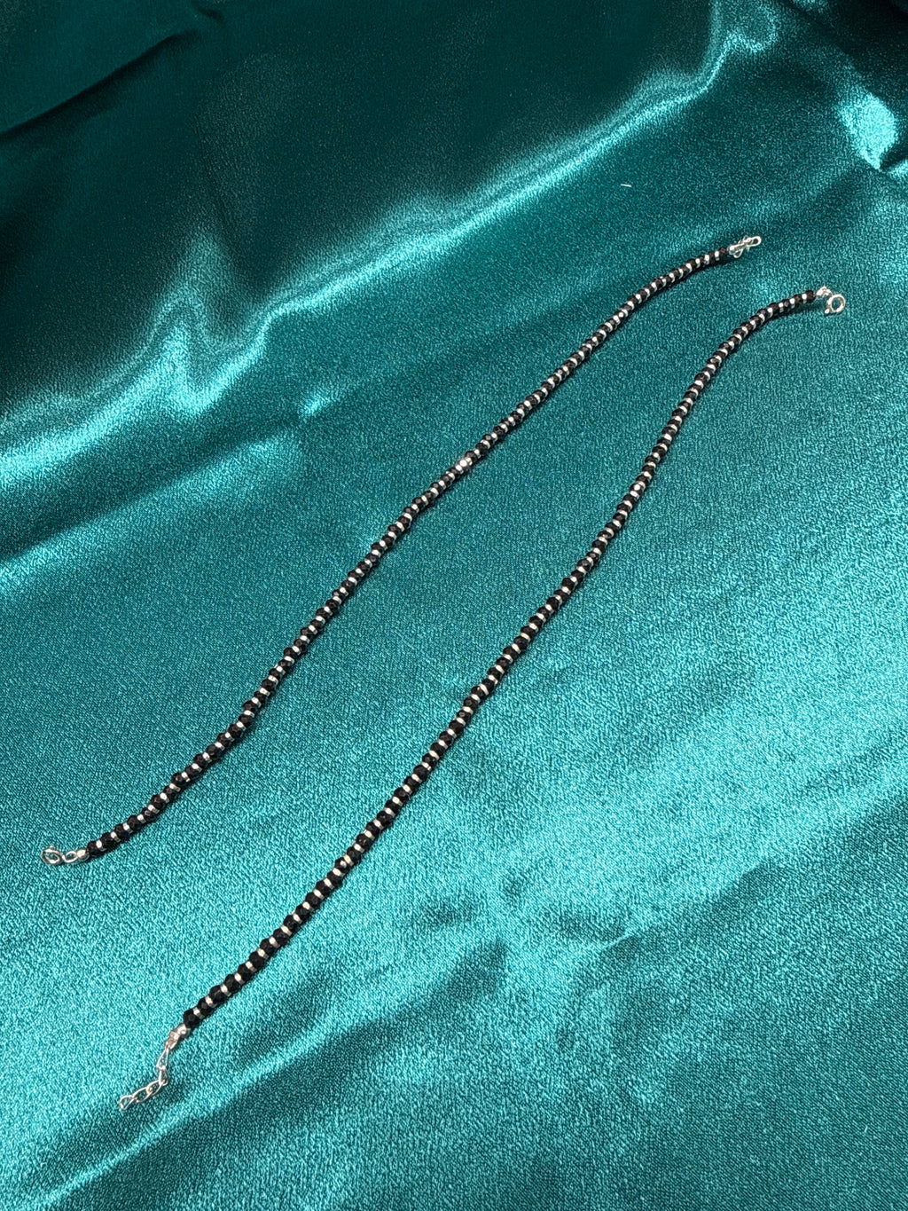 Women’s Fancy/Traditional Silver Black Beads Anklet