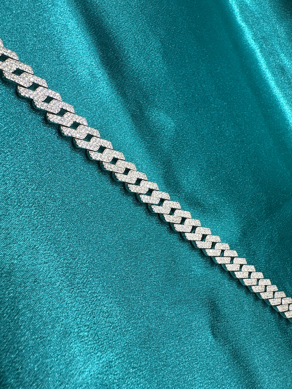 Men’s iced out silver 925 bracelet w/ CZ diamonds (10mm)