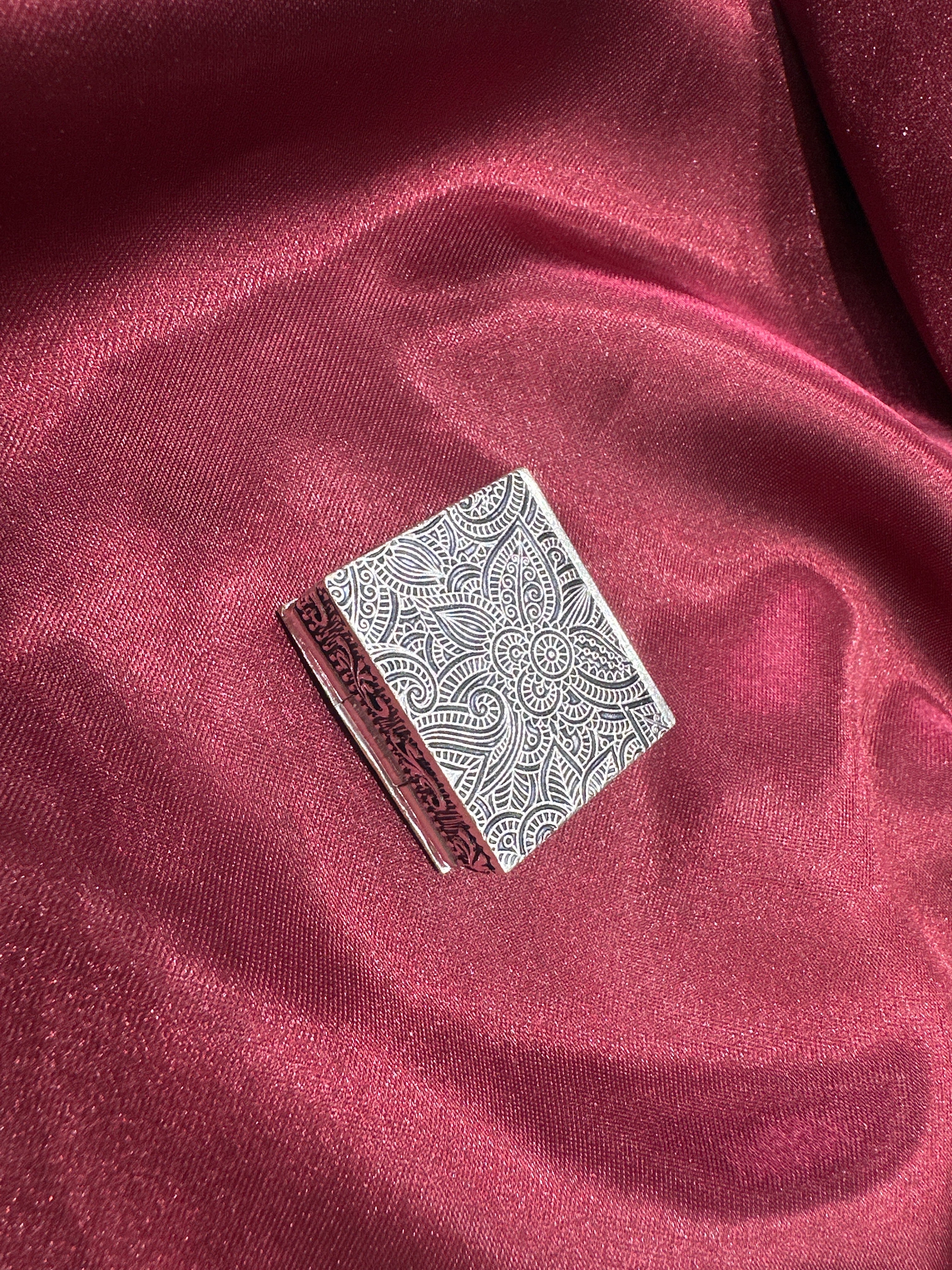 Silver designer box (medium)