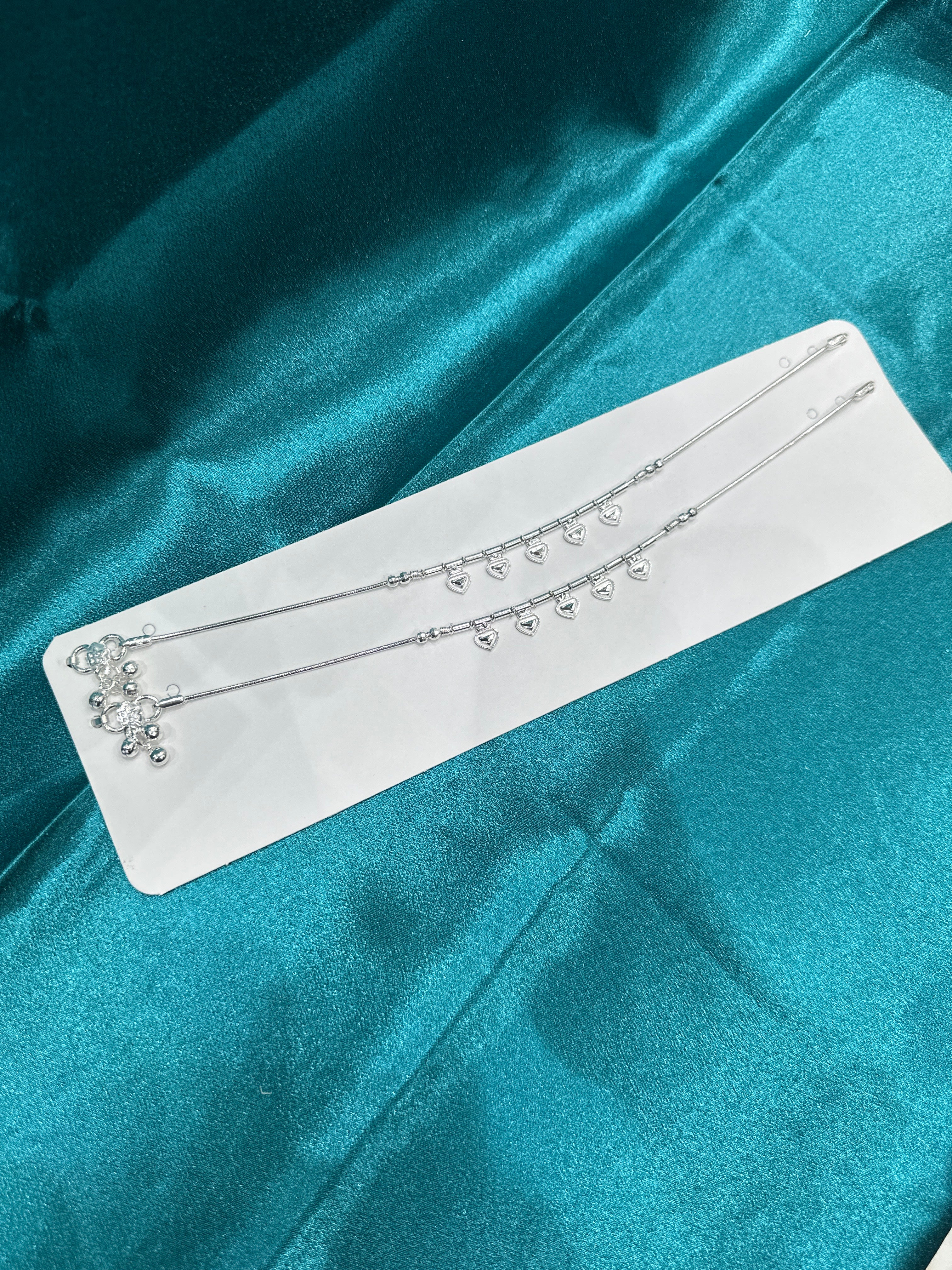 Fancy Silver Lightweight Anklet With Hanging Harts