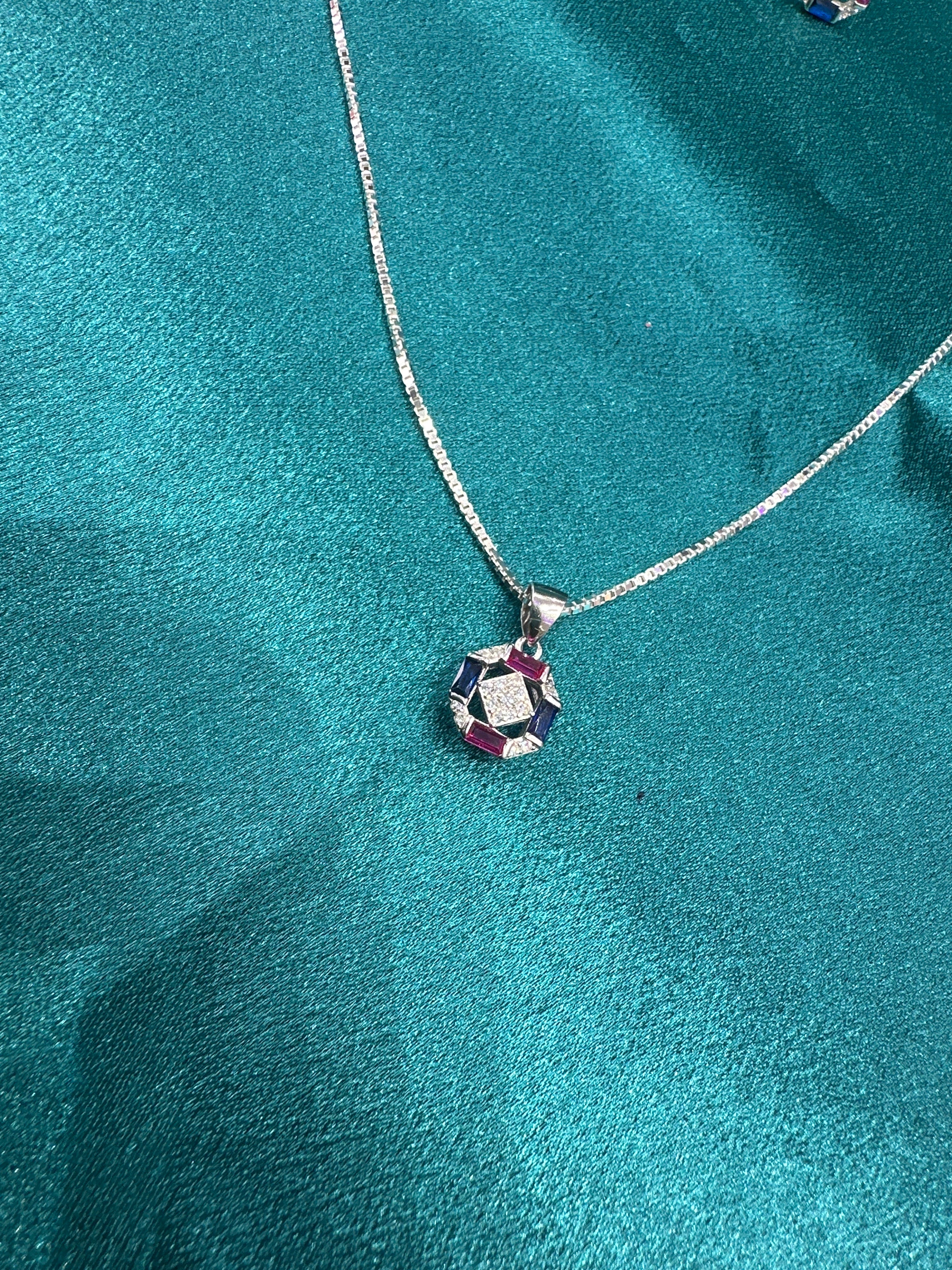 Women’s Fancy Silver pendant set
