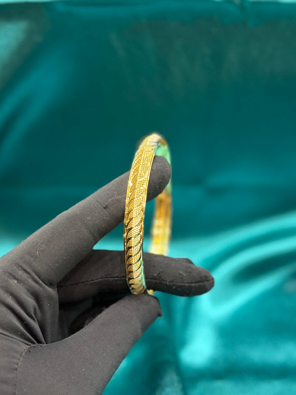 22k Gold Men’s CNC Kara (GK0002)