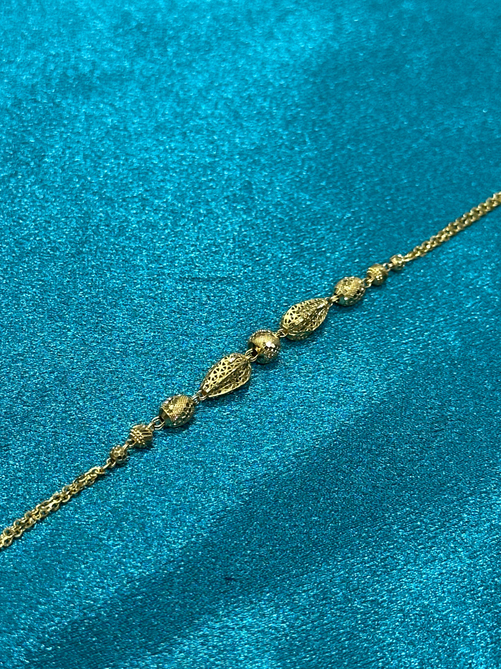 22K Gold Bracelet With Double chain & Fancy Beading Design In Centre