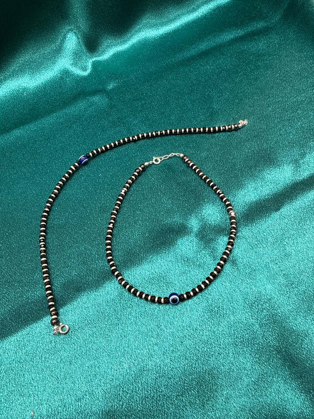 Women’s Fancy/Traditional Silver Black Beads Anklet