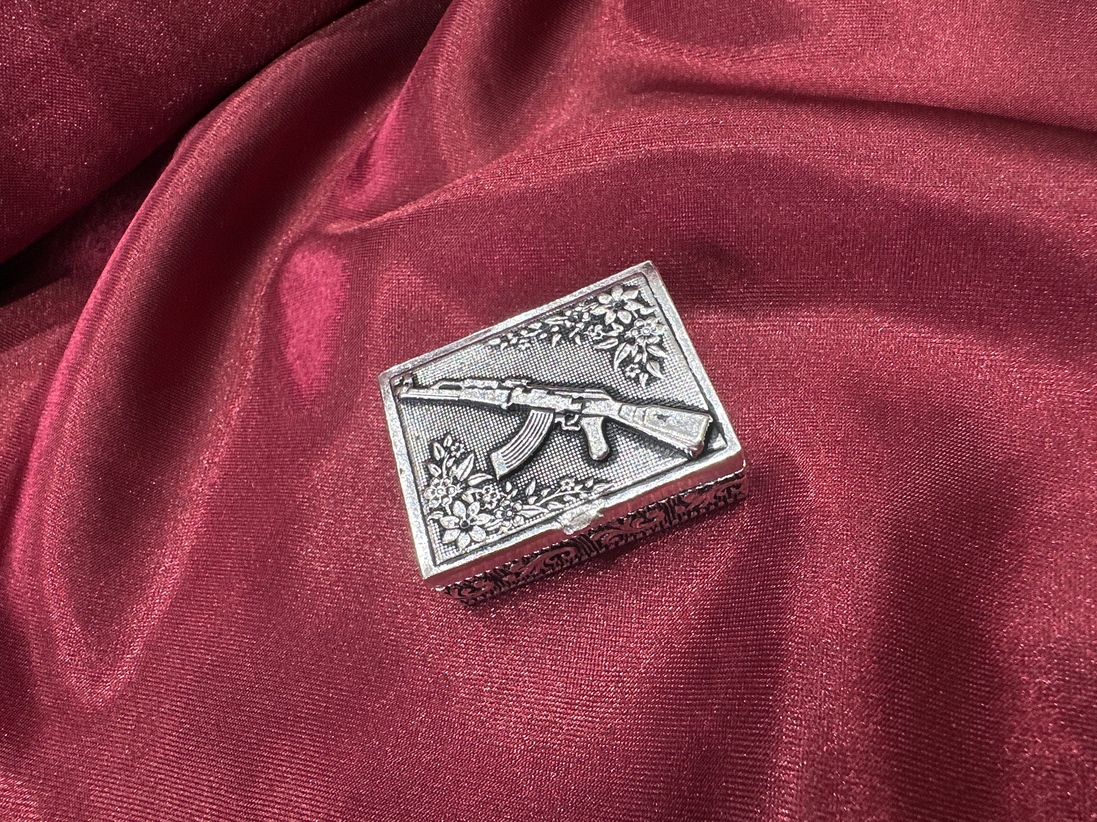 Silver designer box (medium)