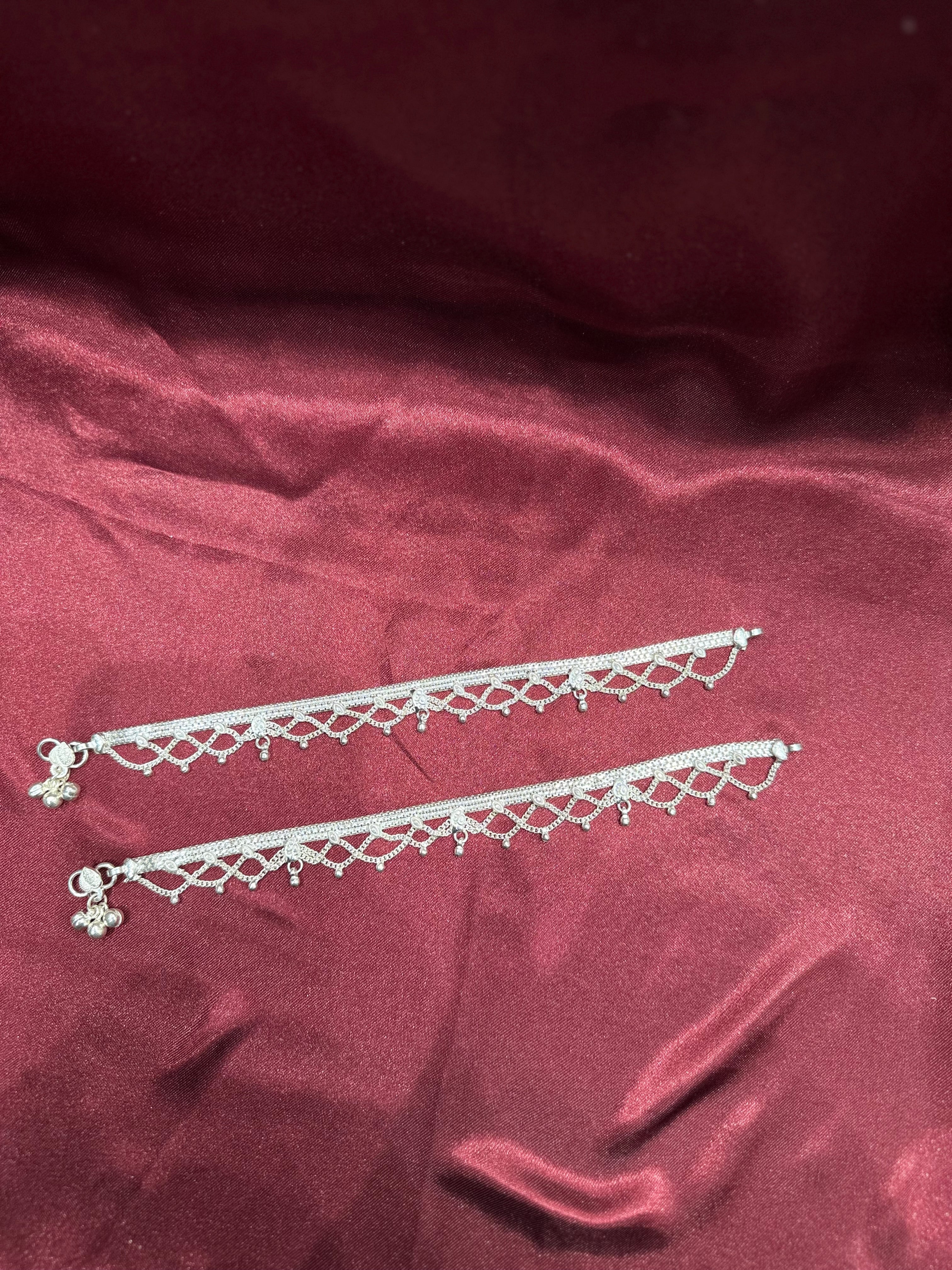 Traditional style kids silver anklets with filigree (13-15 year old)