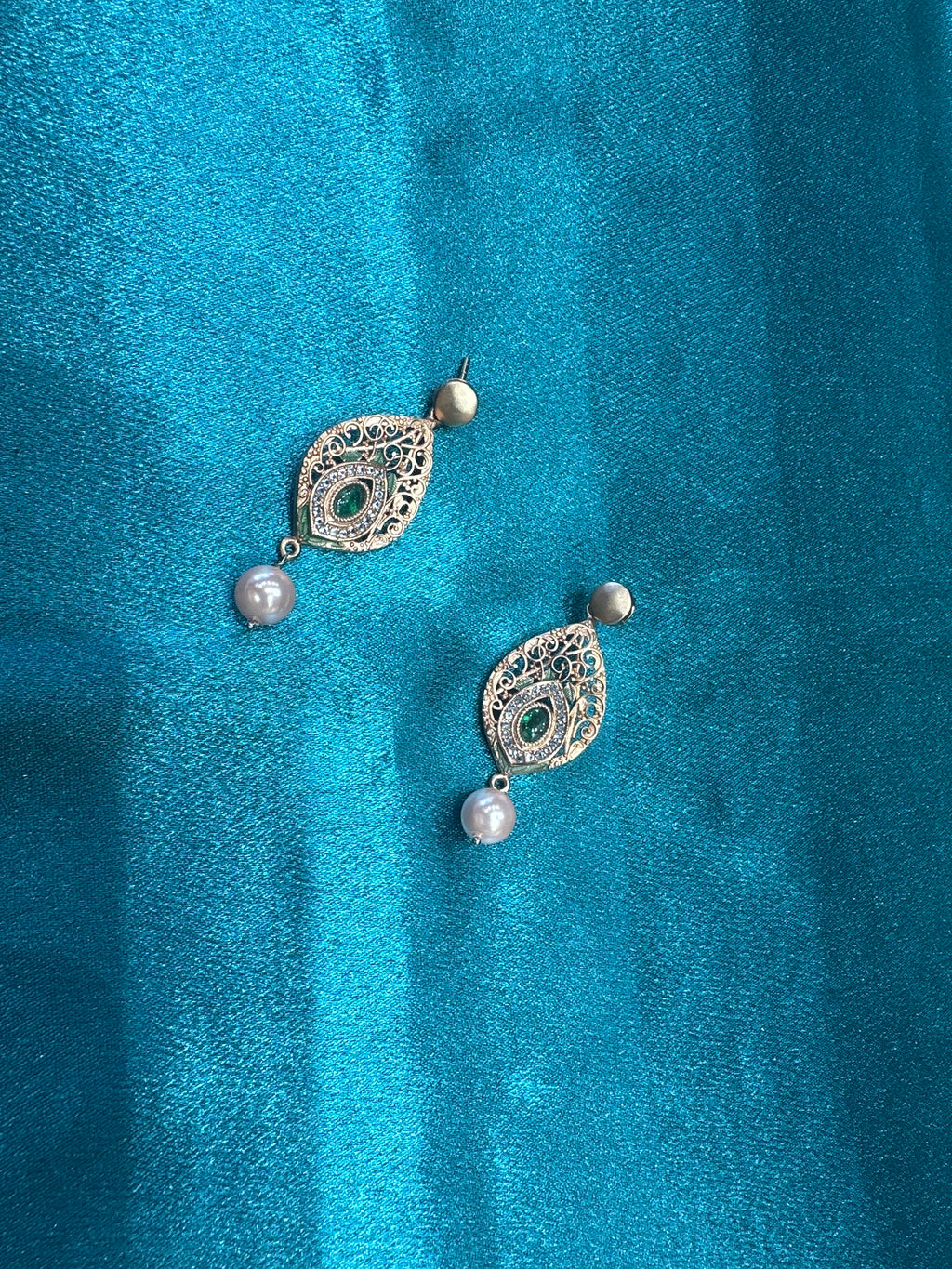 Women’s Fancy Silver pendant set