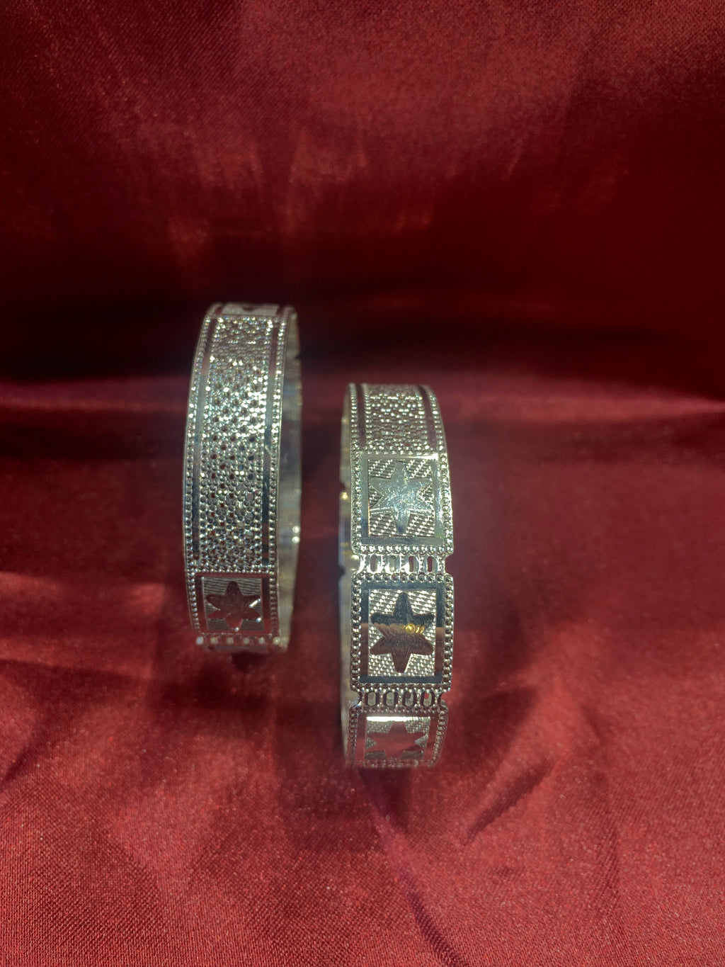 Traditional silver bangles B1