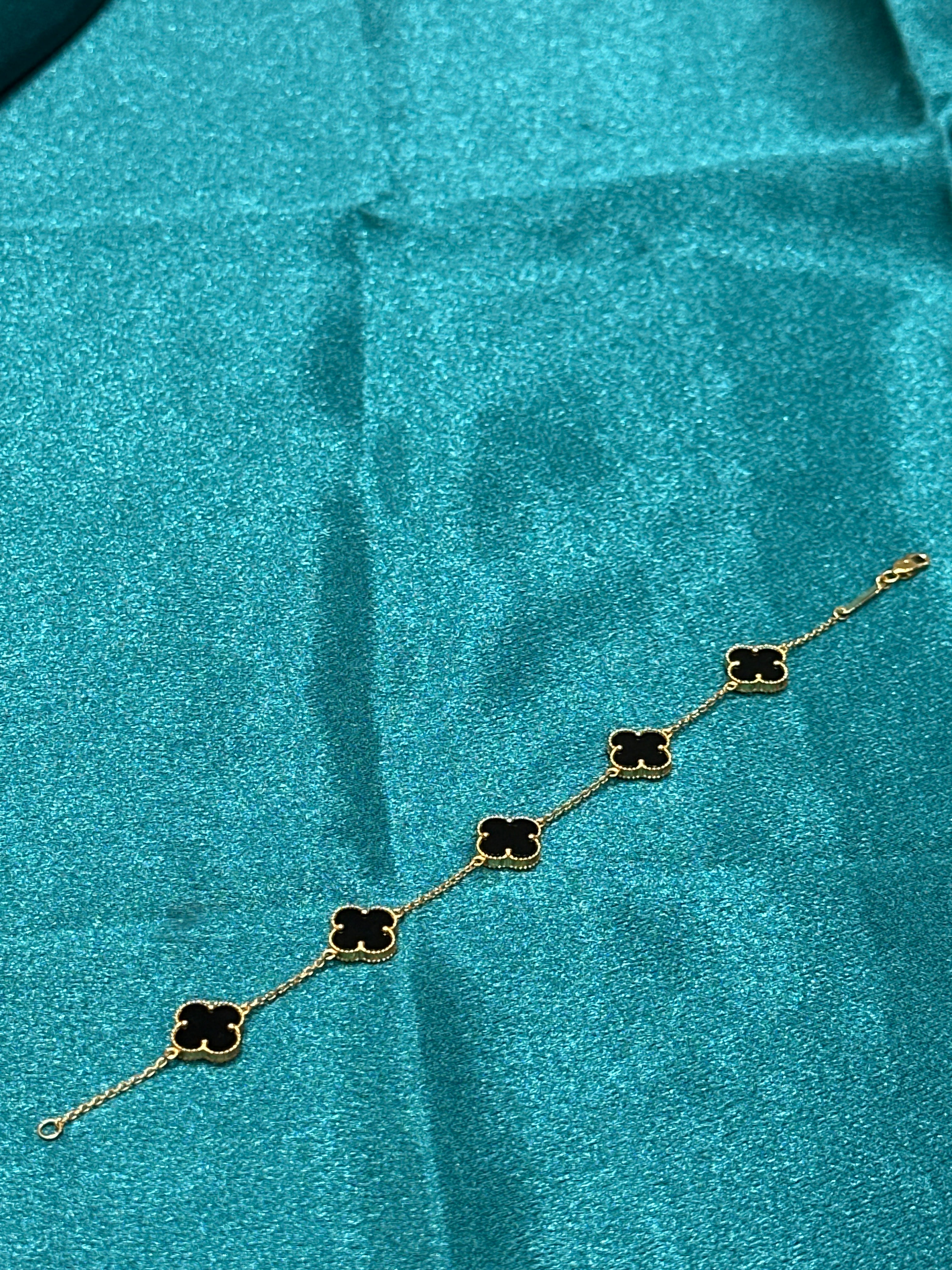 22k Gold Bracelet 5 Clover Black Design