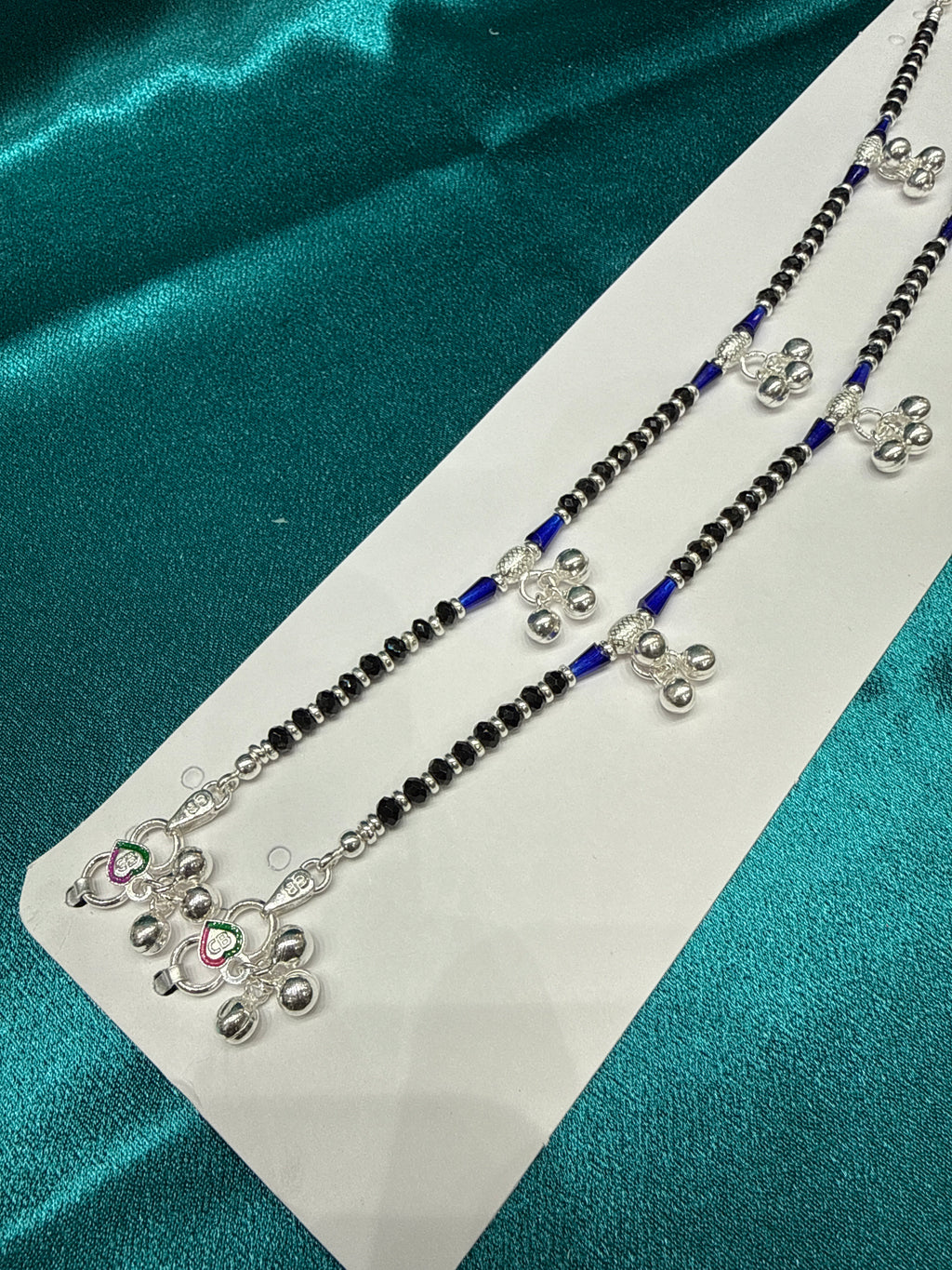Women’s Fancy/Traditional Silver Black Beads Anklet