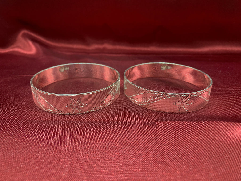 Traditional silver bangles B20