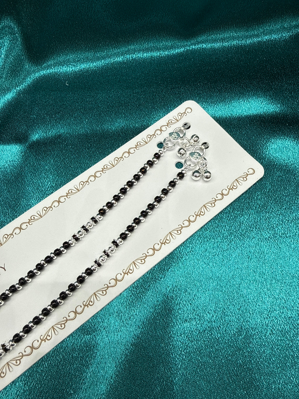 Women’s Fancy/Traditional Silver Black Beads Anklet