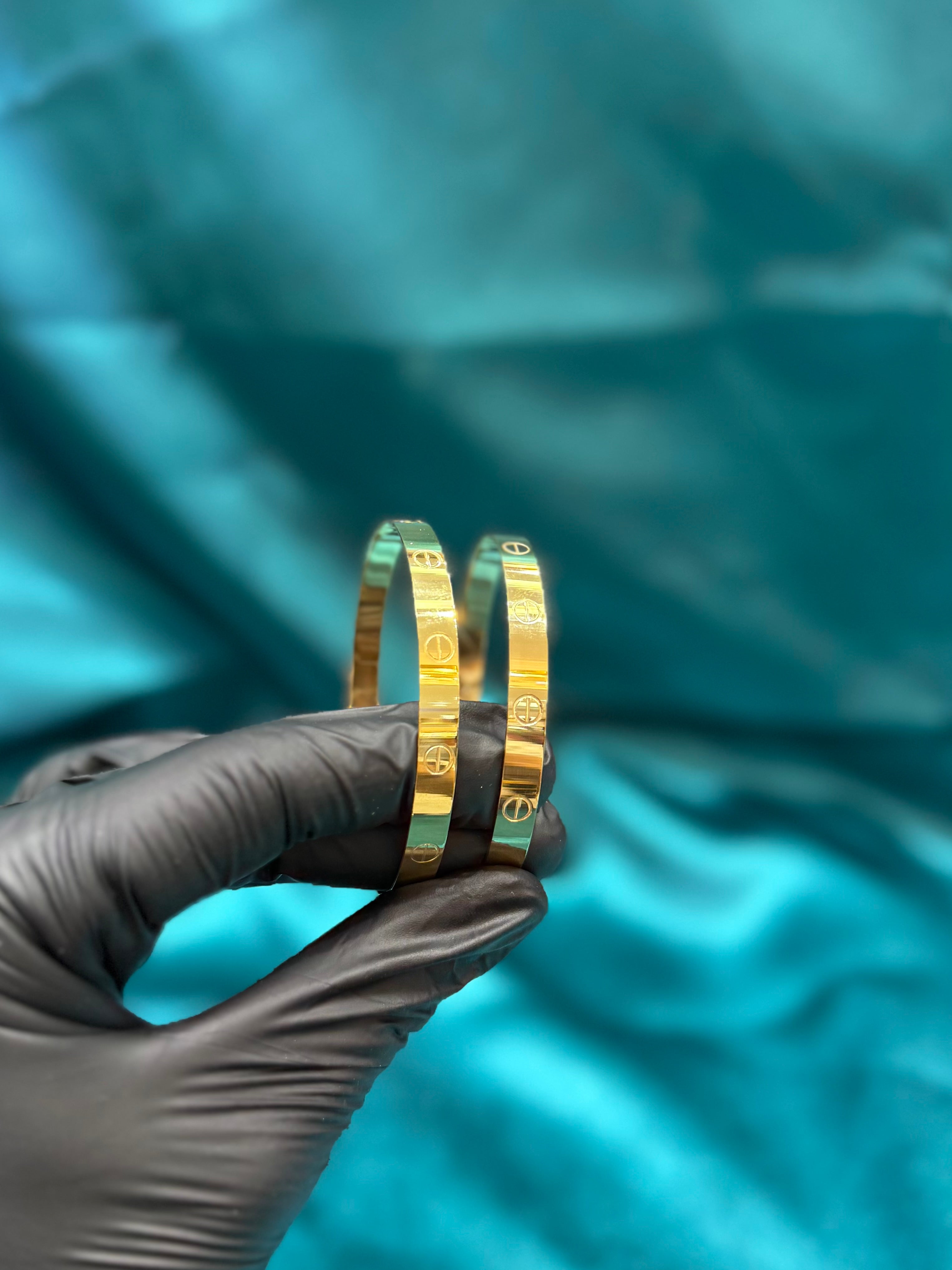 22K Gold Women’s Designer Love Bracelet