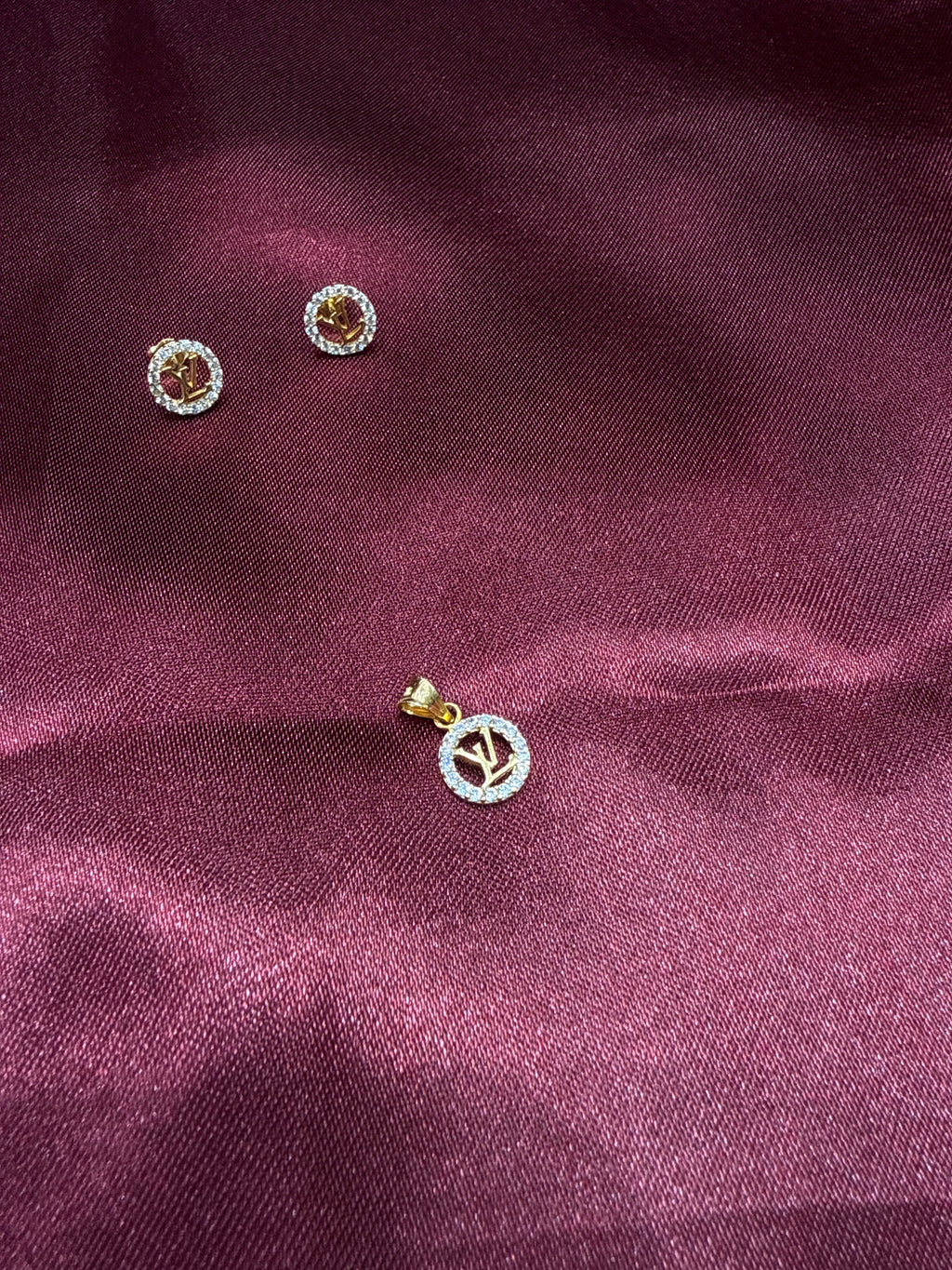 22k Gold Pendant and Earrings