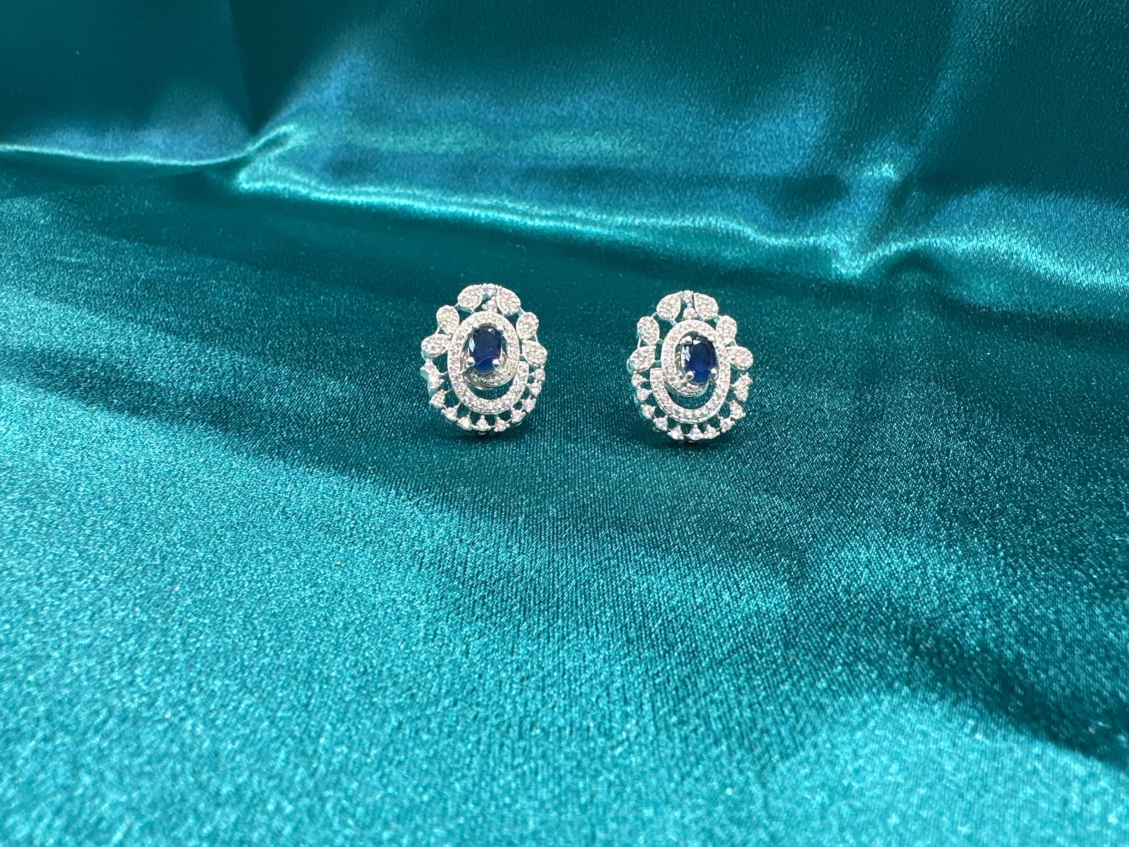 Women’s Fancy Silver pendant set