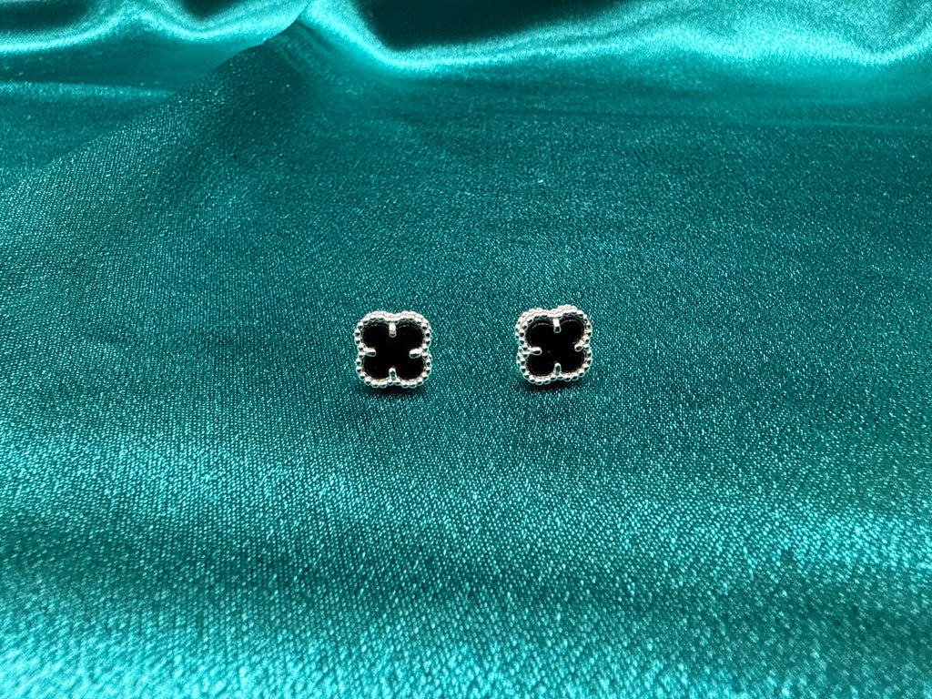 Women’s Fancy Clover Silver Earrings
