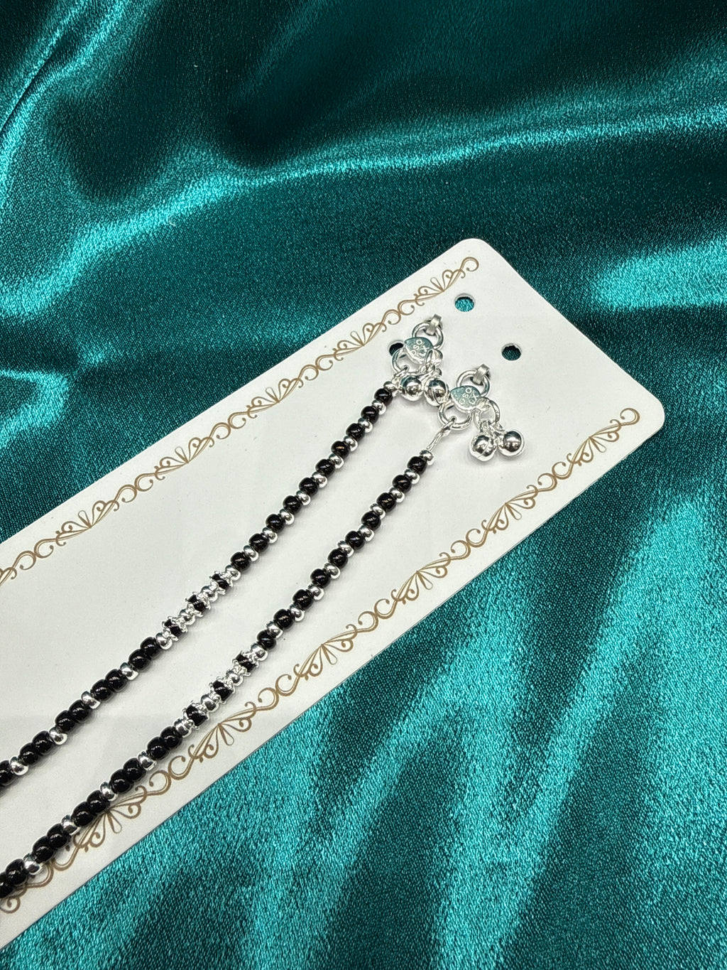 Women’s Fancy/Traditional Silver Black Beads Anklet