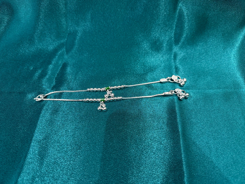 Fancy kids silver anklets silver beads and green enamel in the middle (Size 4-5 year old)