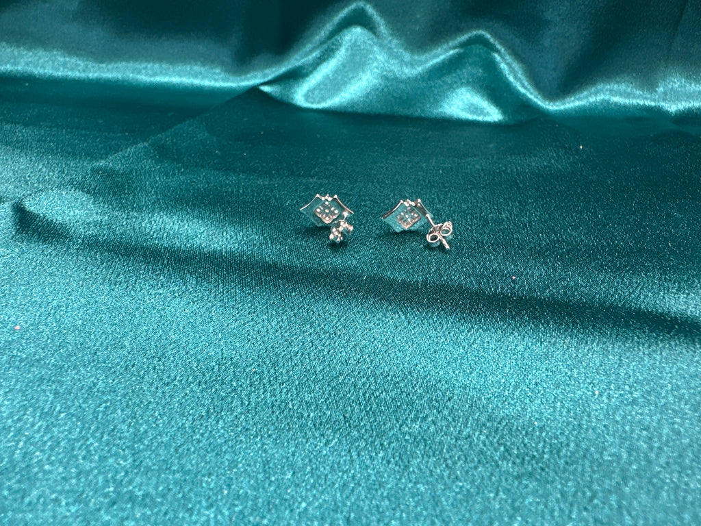 Women’s Fancy Silver pendant set