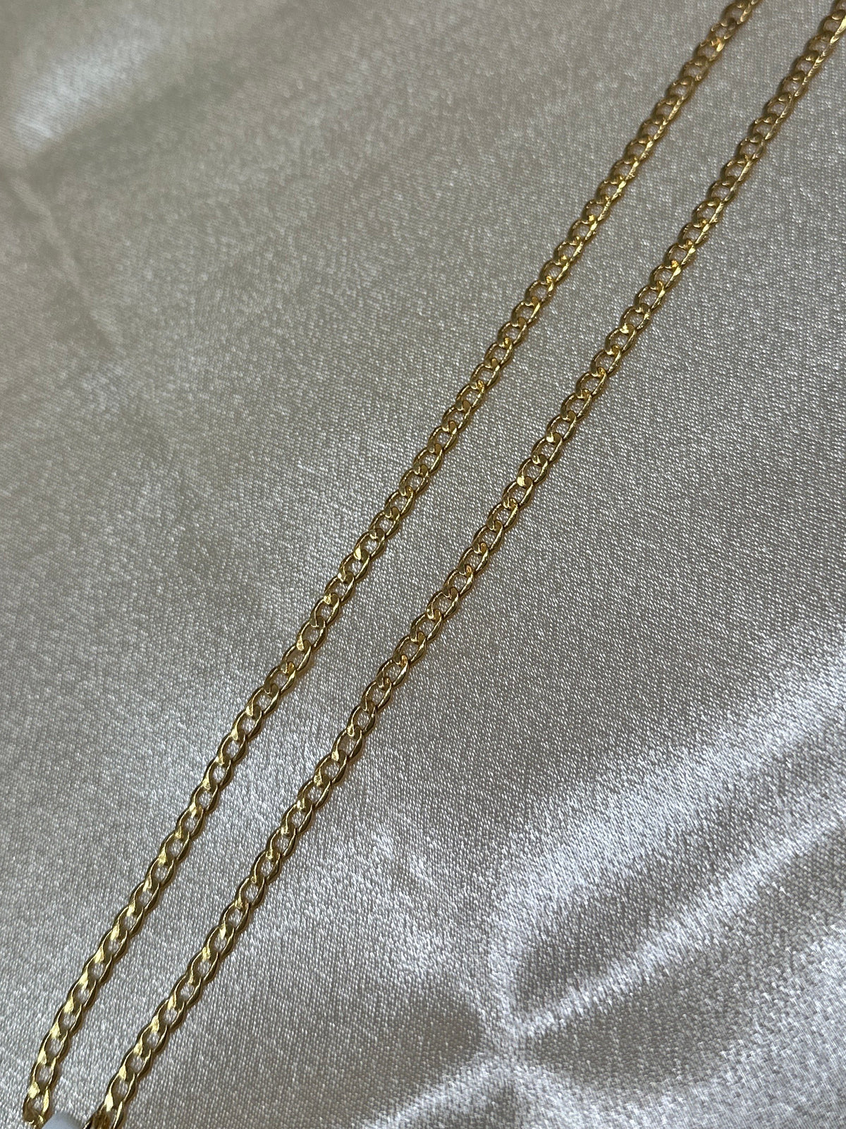 22K Gold Chain (cubin design)