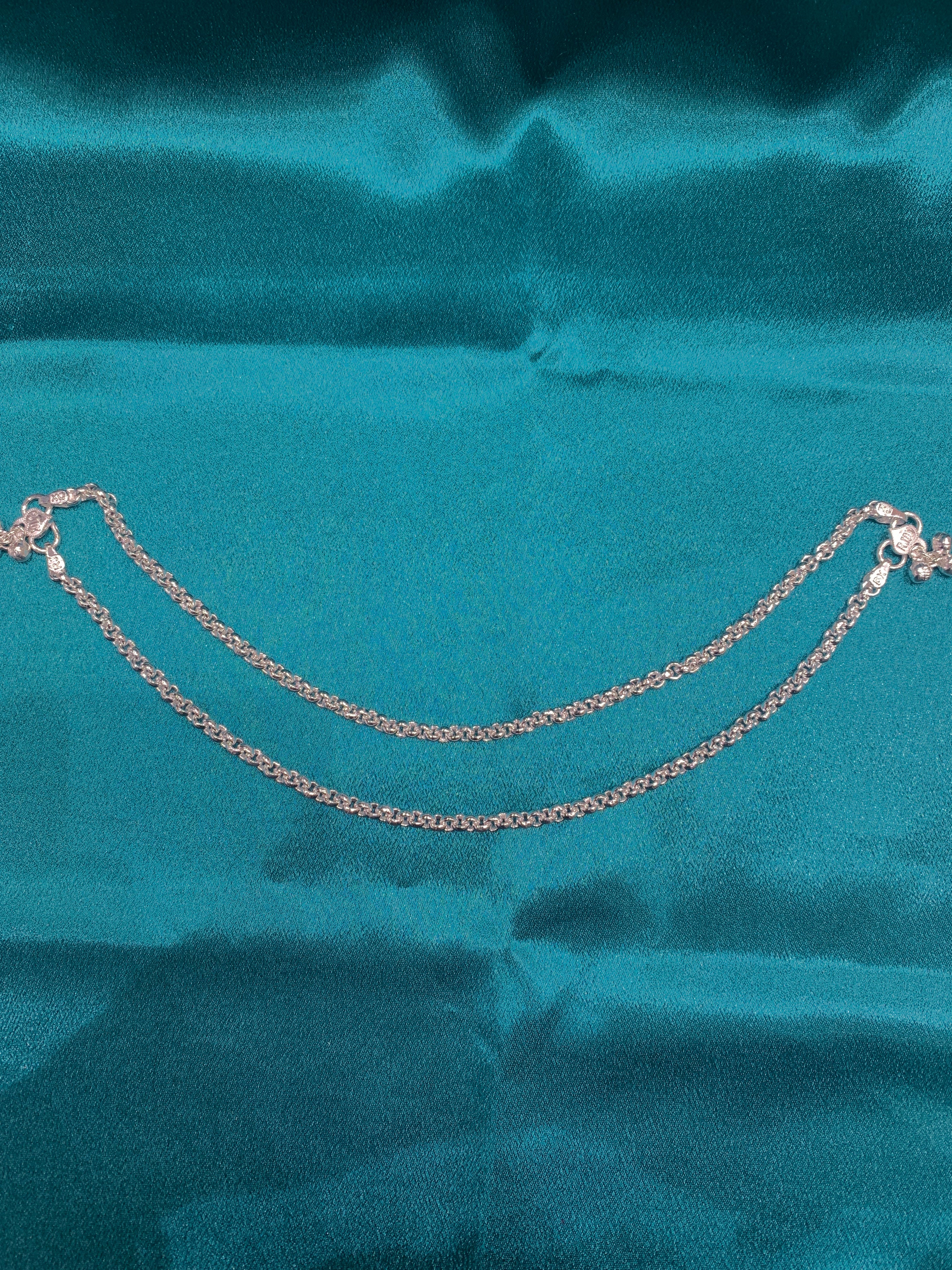 Fancy silver anklets in round rings design