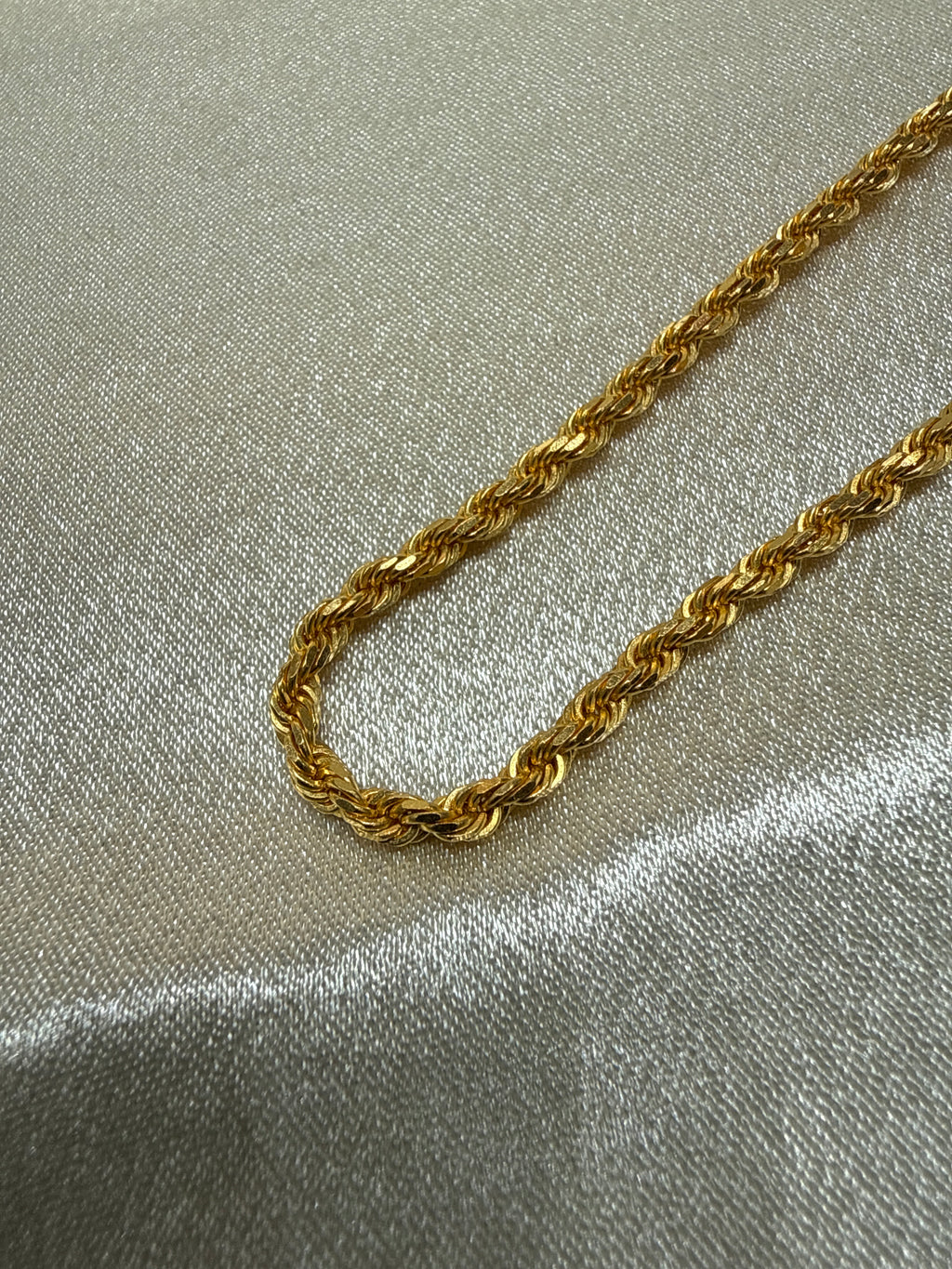 22K Gold Chain (Solid Rope Design)