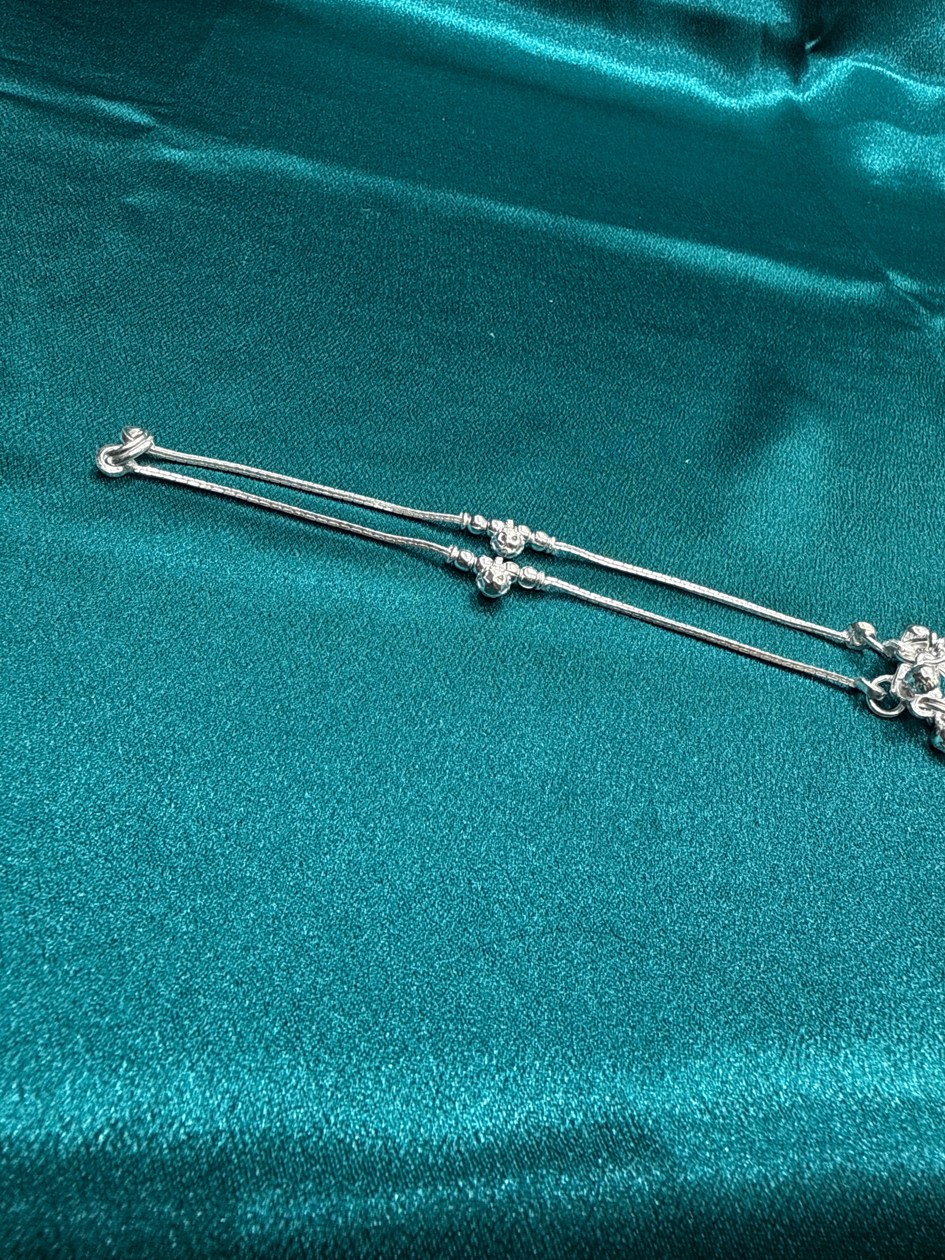 Kids fancy silver anklet with a bell in the centre (1-2 year old)