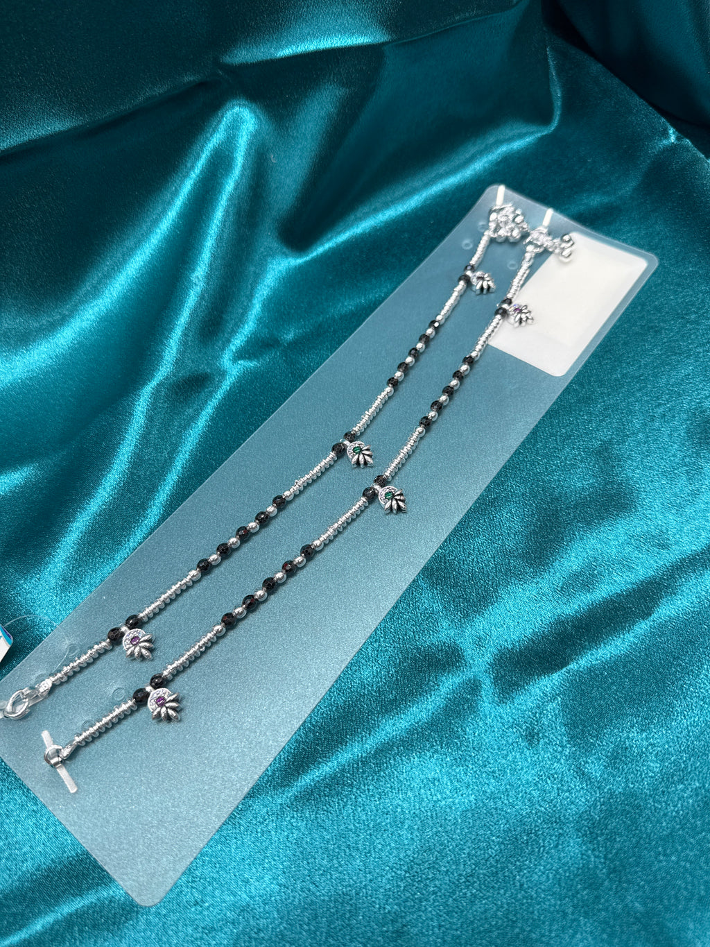 Women’s Fancy/Traditional Silver Black Beads Anklet
