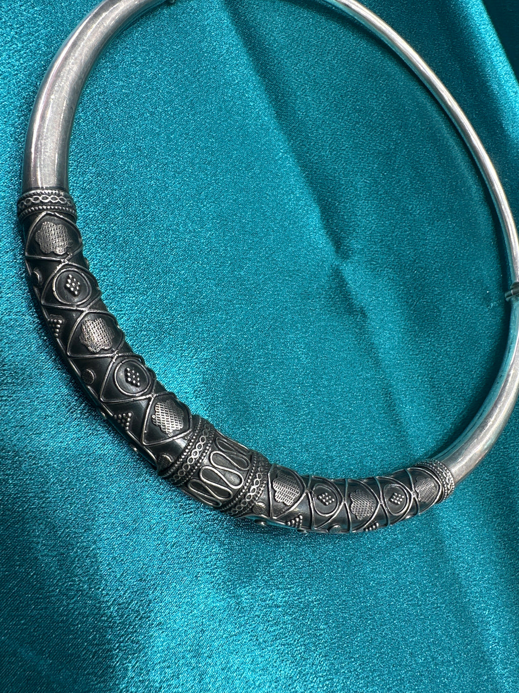 Antique Style Designer Silver necklace