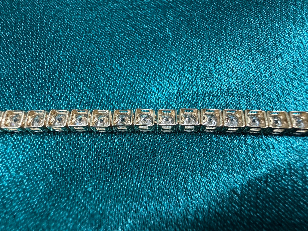 VVS Diamond Tennis Bracelet 6 Carat (8”)