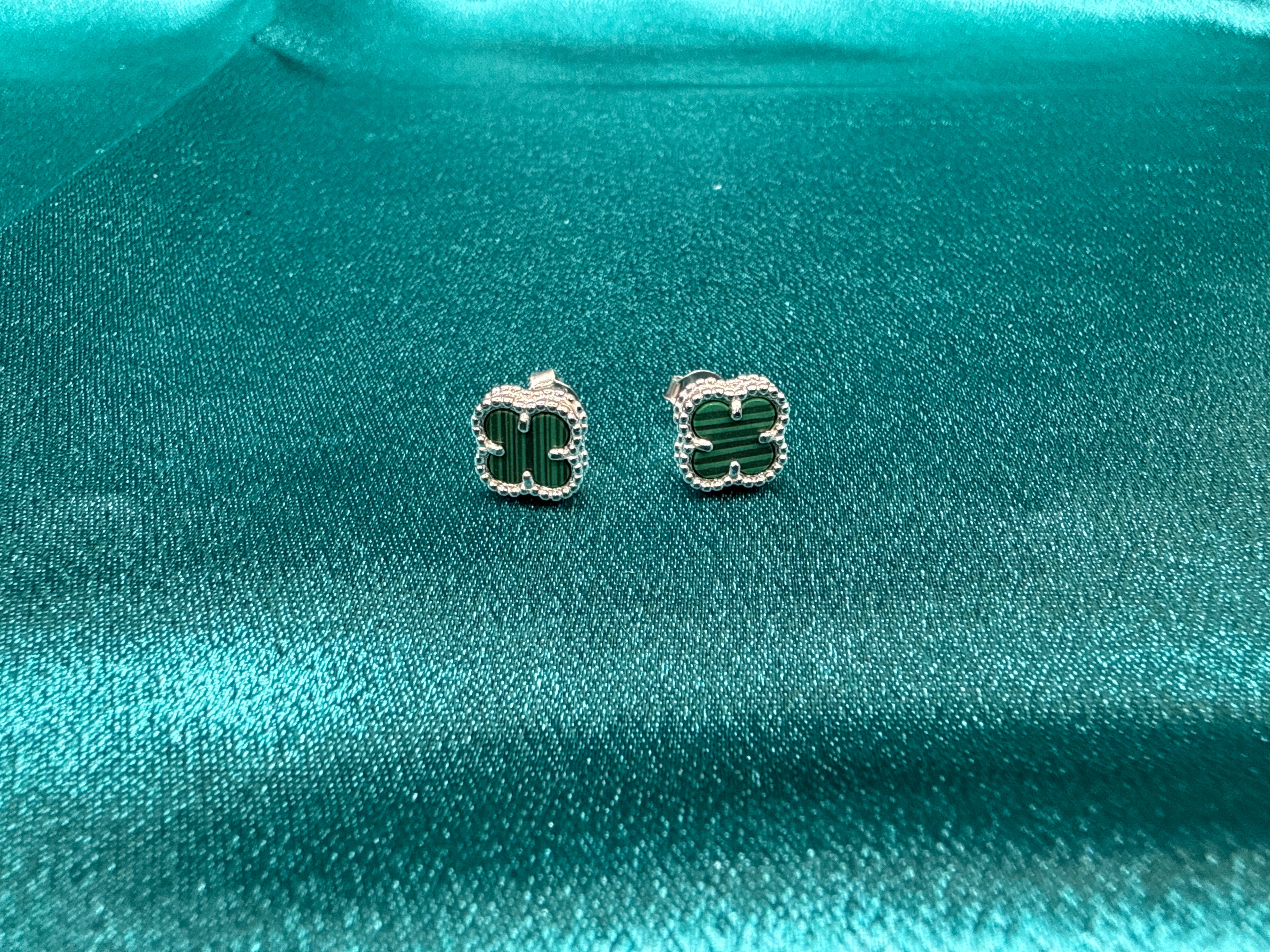 Women’s Fancy Clover Silver Earrings