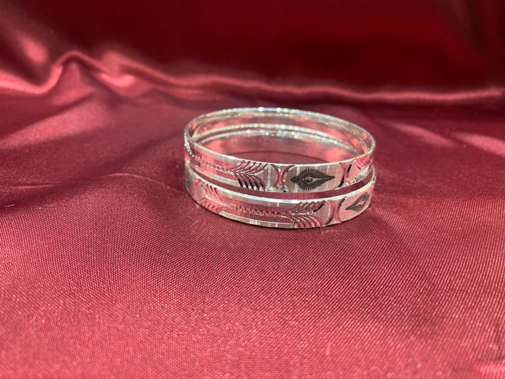 Traditional silver bangles B31