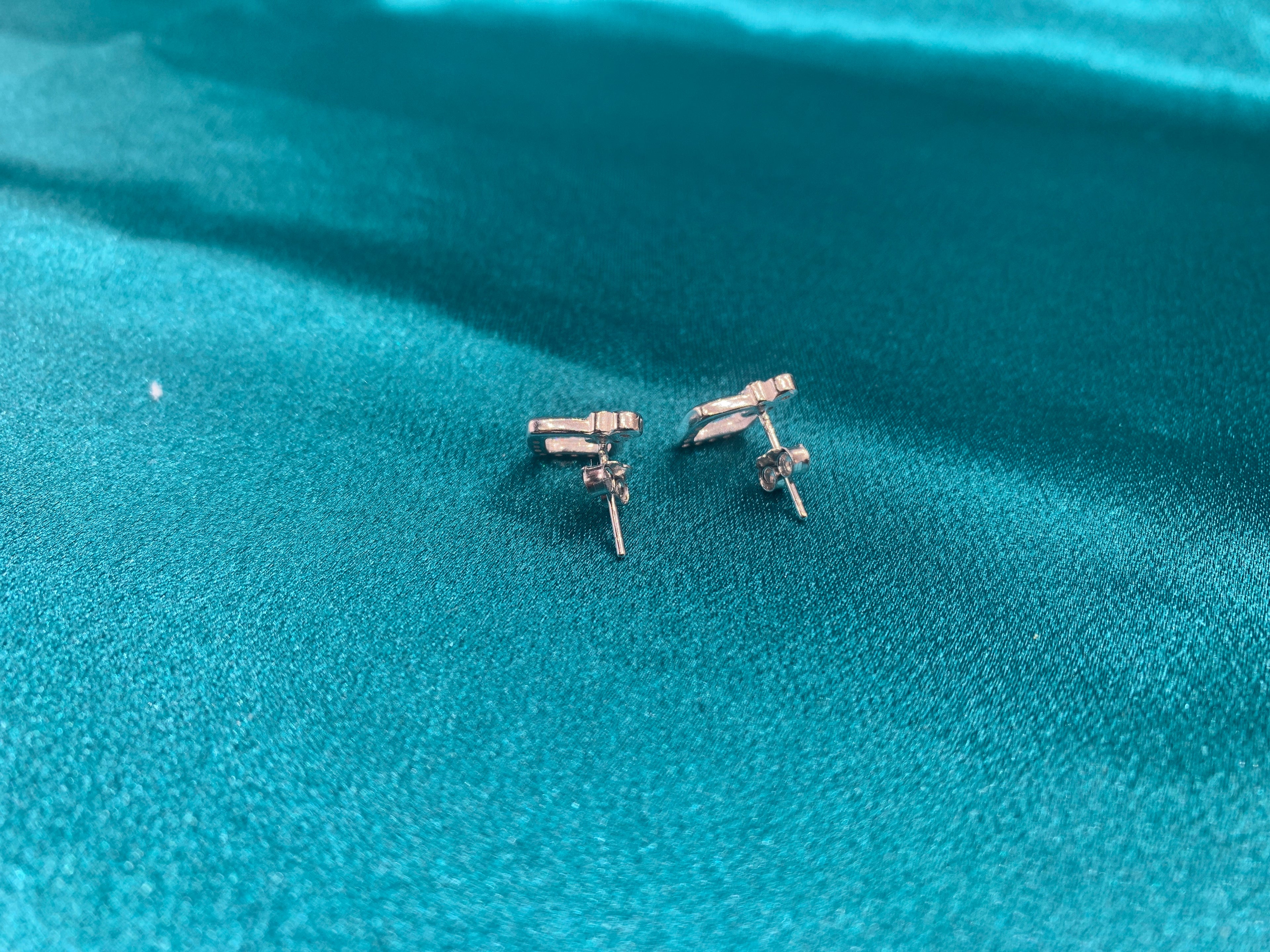 Women’s Fancy Silver pendant set