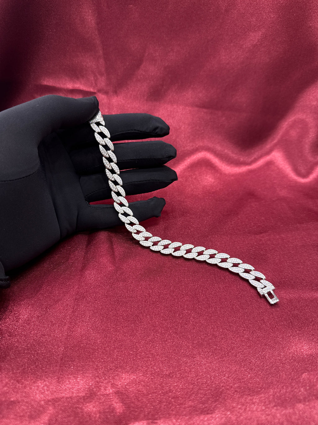Men’s iced out silver 925 bracelet w/ CZ diamonds (10mm)