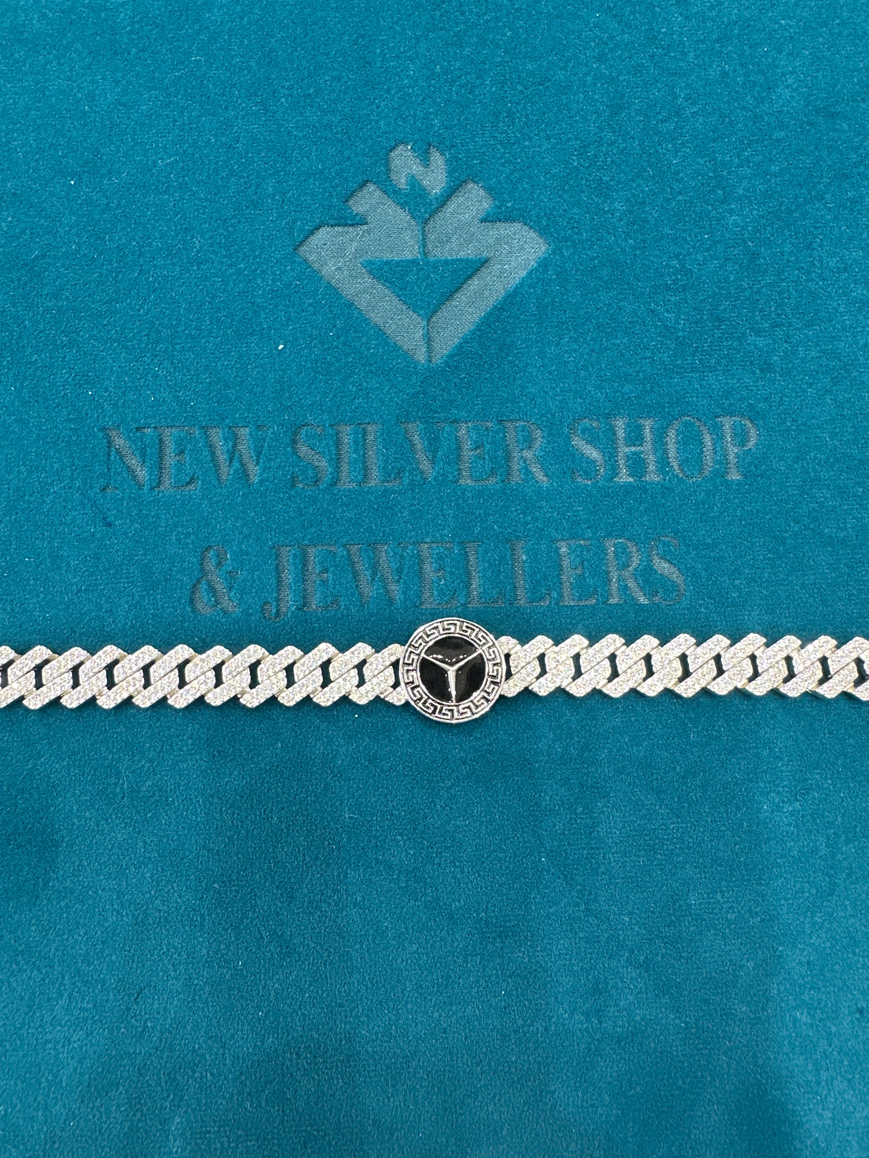 Men’s iced out silver 925 bracelet w/ CZ diamonds (10mm)