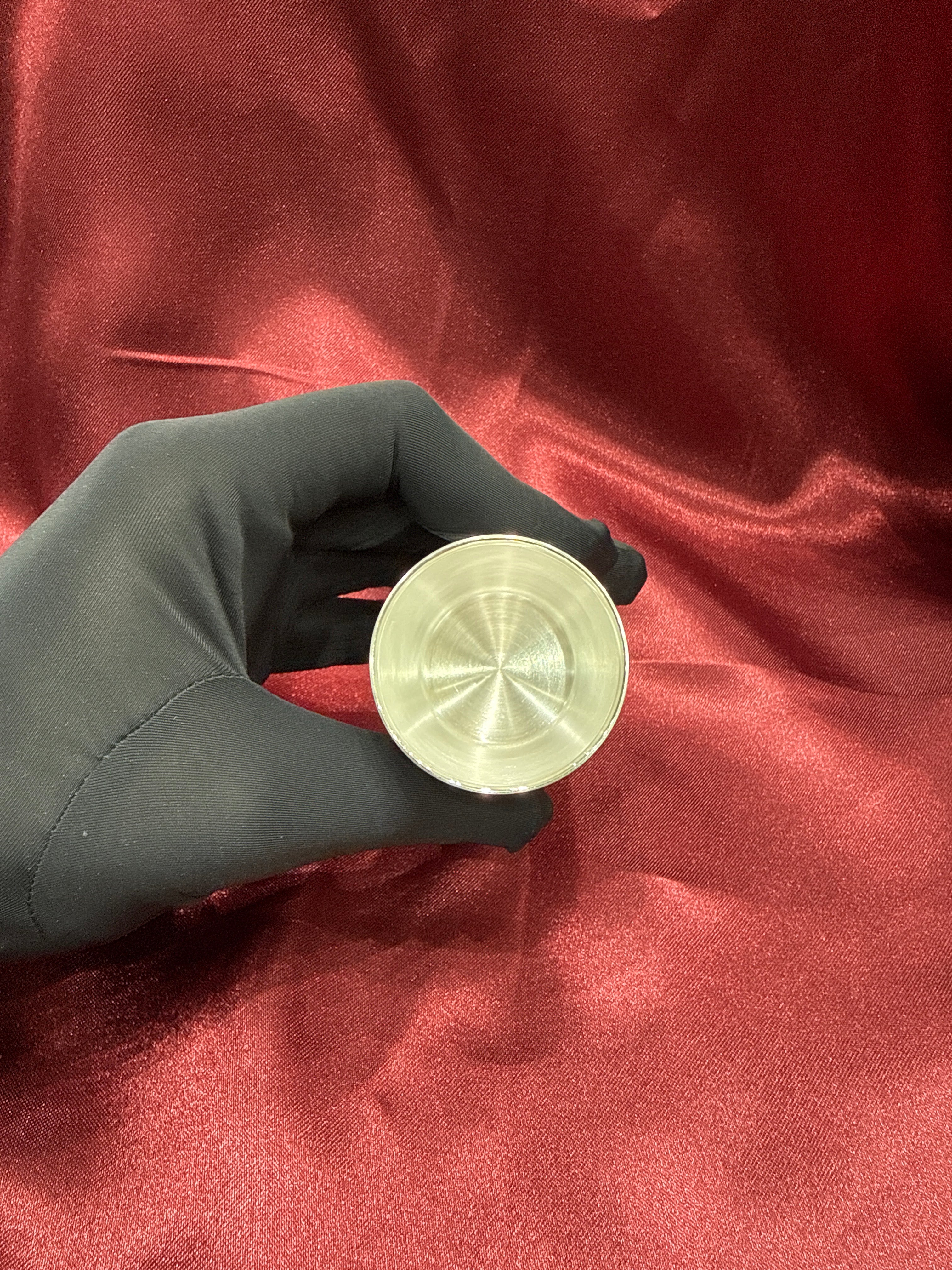 Light weight plain silver glass