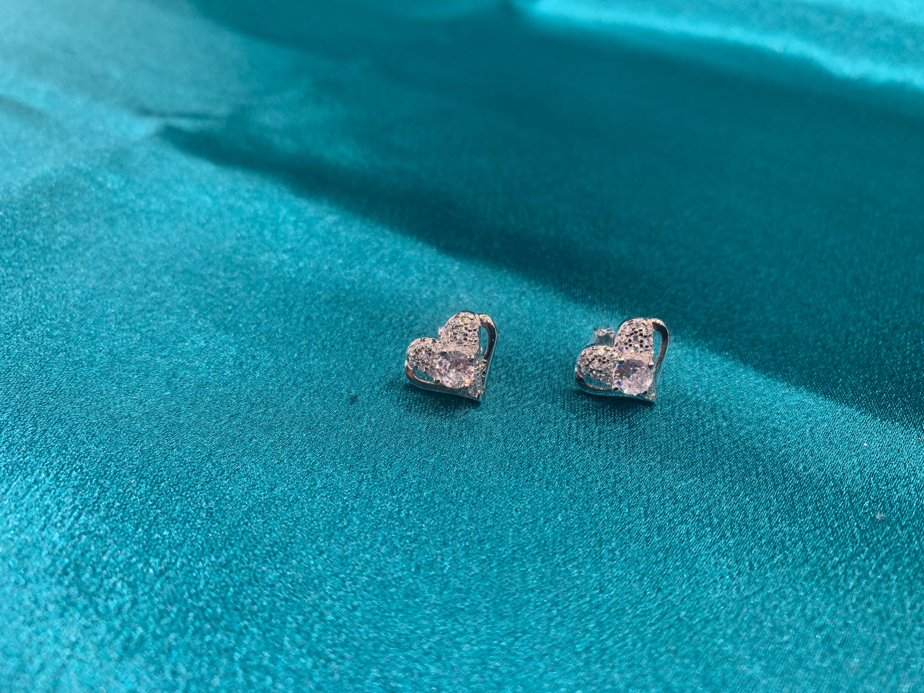 Women’s Fancy Silver pendant set