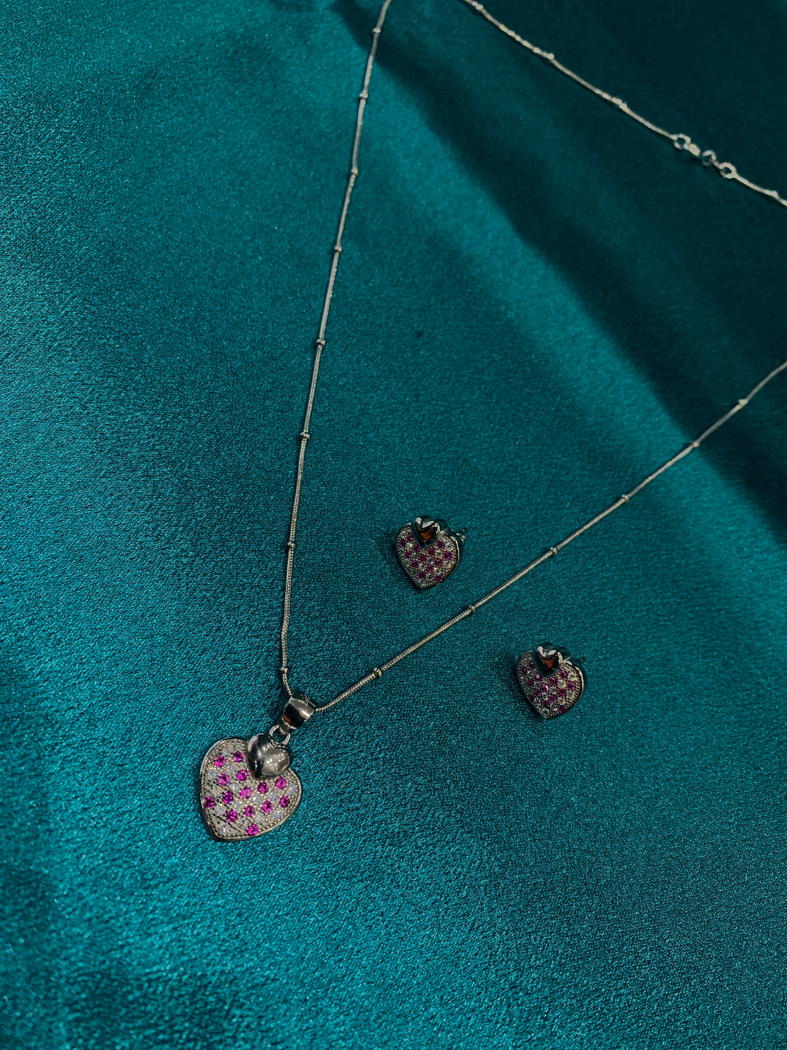 Women’s Fancy Silver pendant set