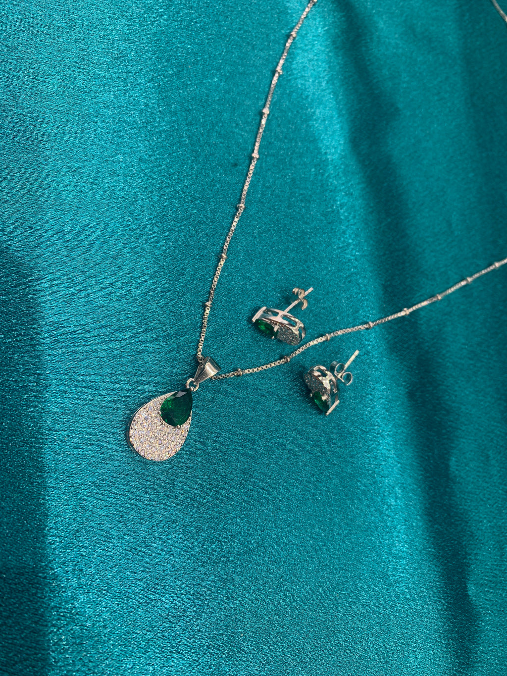 Women’s Fancy Silver pendant set