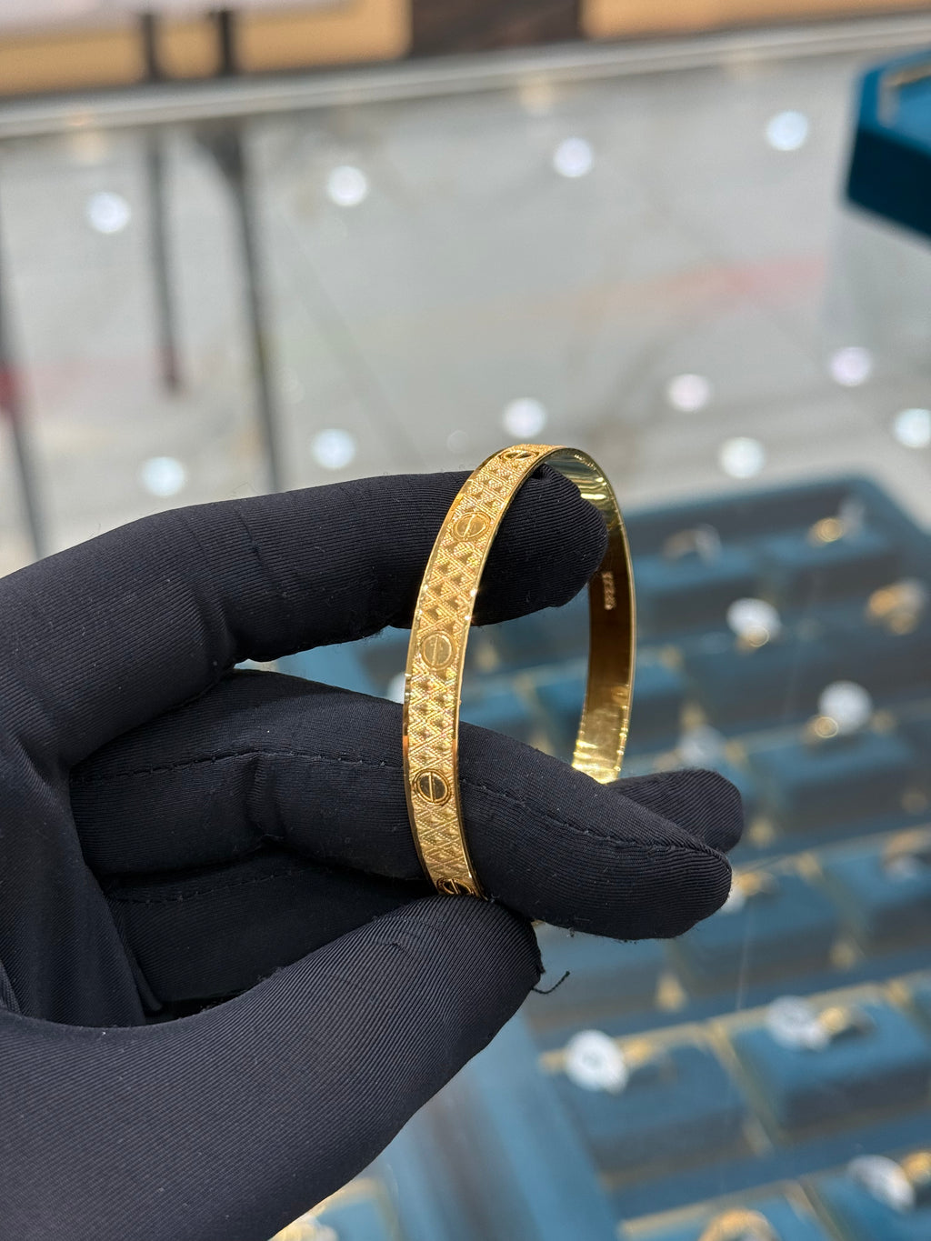 22k Gold Designer Bangle