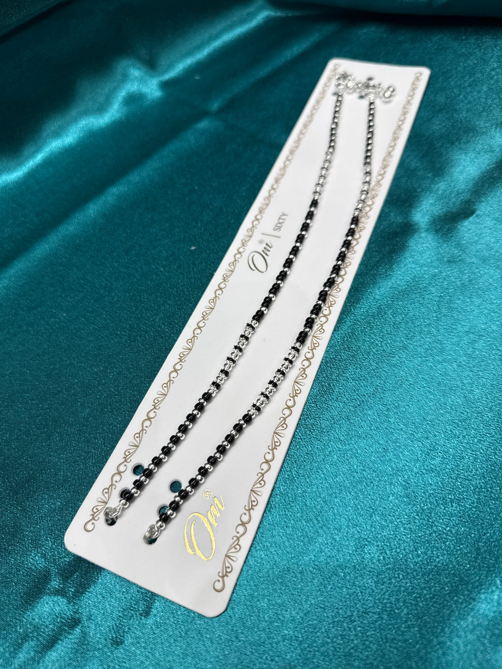 Women’s Fancy/Traditional Silver Black Beads Anklet