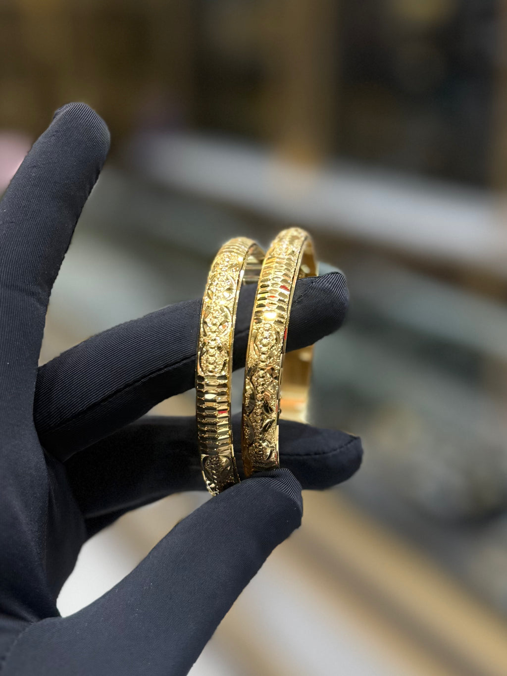 22K Women’s Hollow Bangles (pair)
