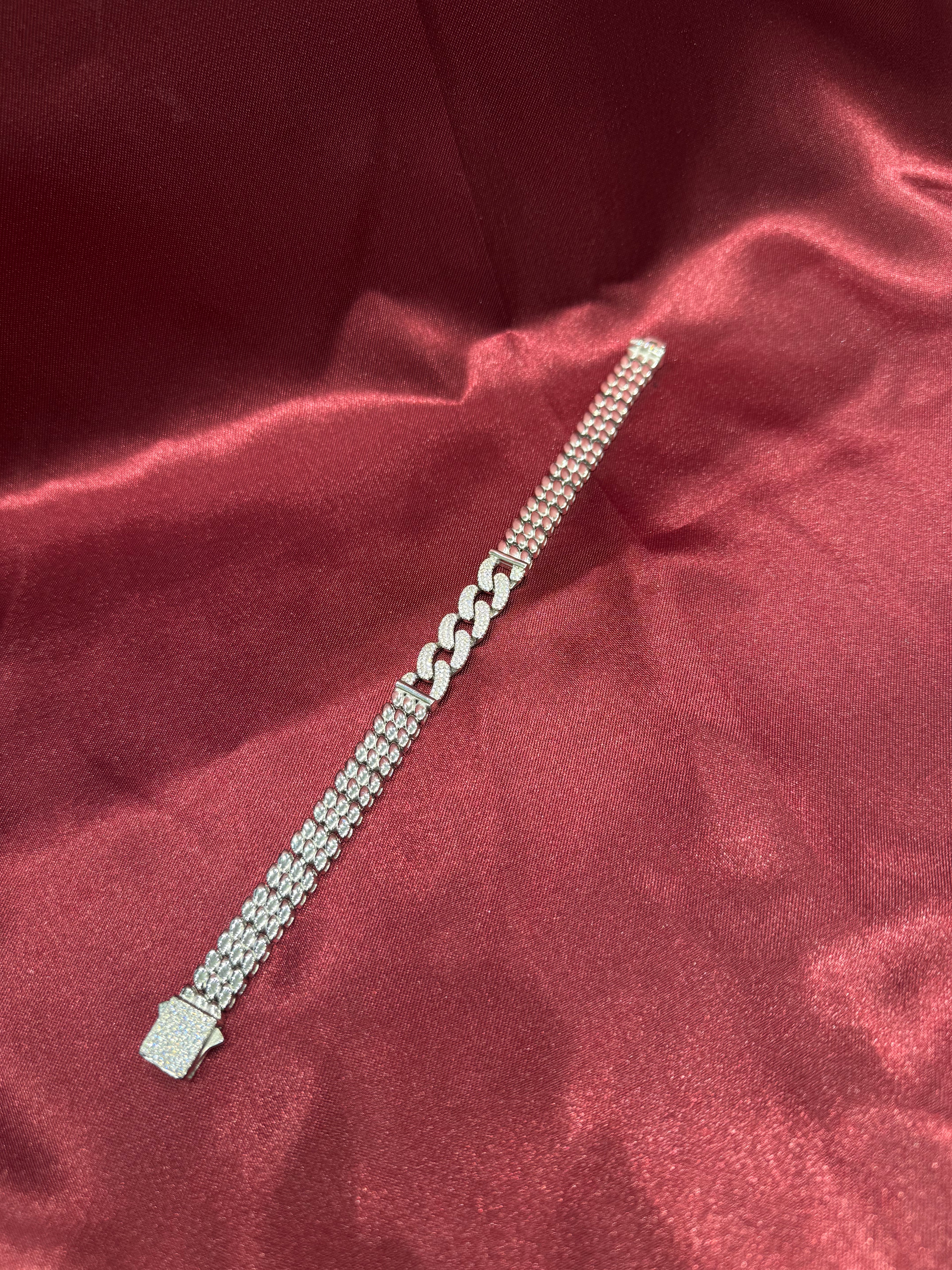 Men’s designer iced out 925 silver bracelet with CZ diamonds (10mm)