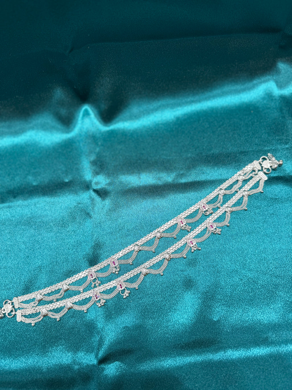 Traditional silver anklet with pink CZ diamonds and hanging frill