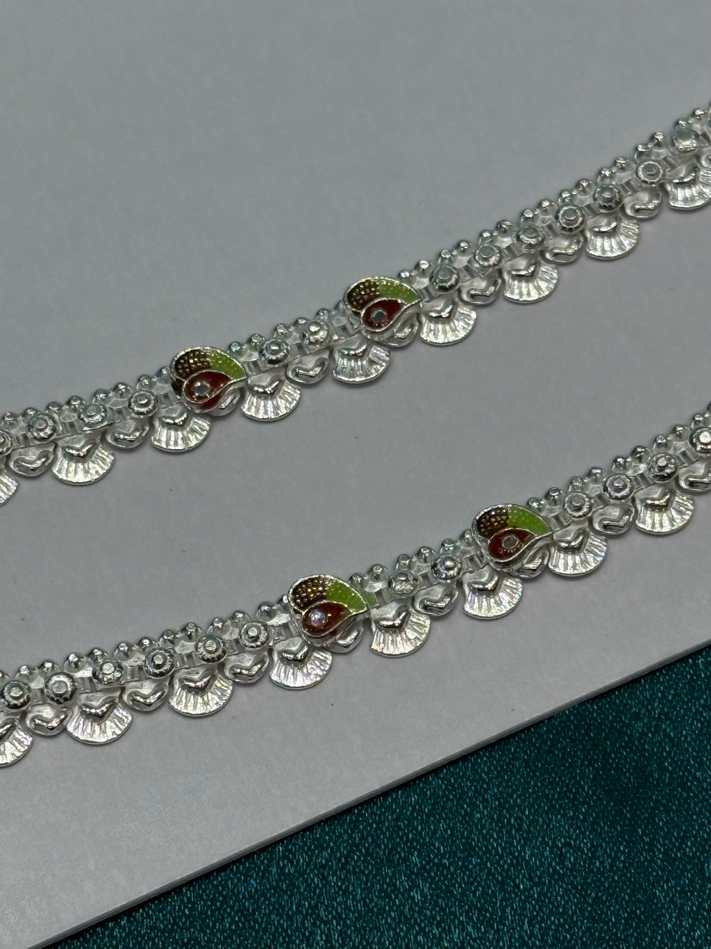 Traditional silver anklet with leaf pattern